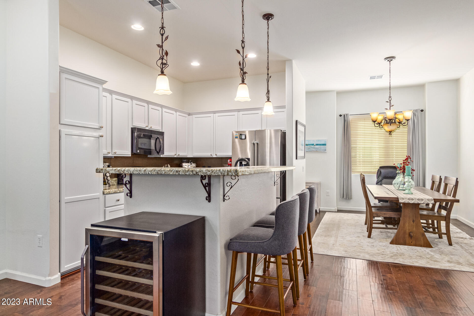 124 N CALIFORNIA Street # 19