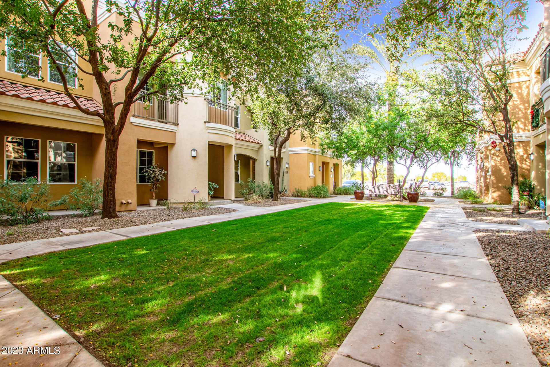 124 N CALIFORNIA Street # 19