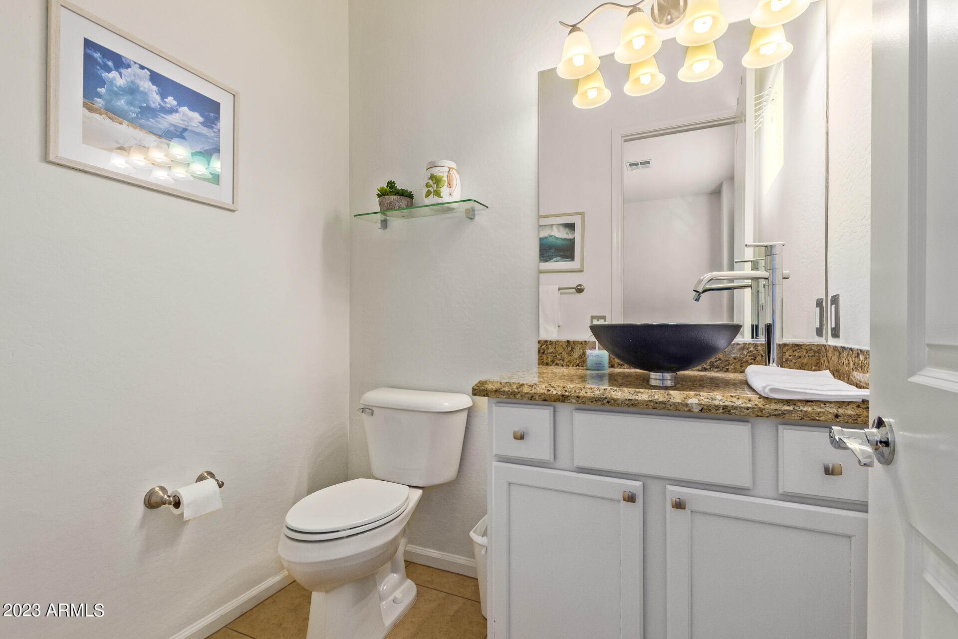 124 N CALIFORNIA Street # 19