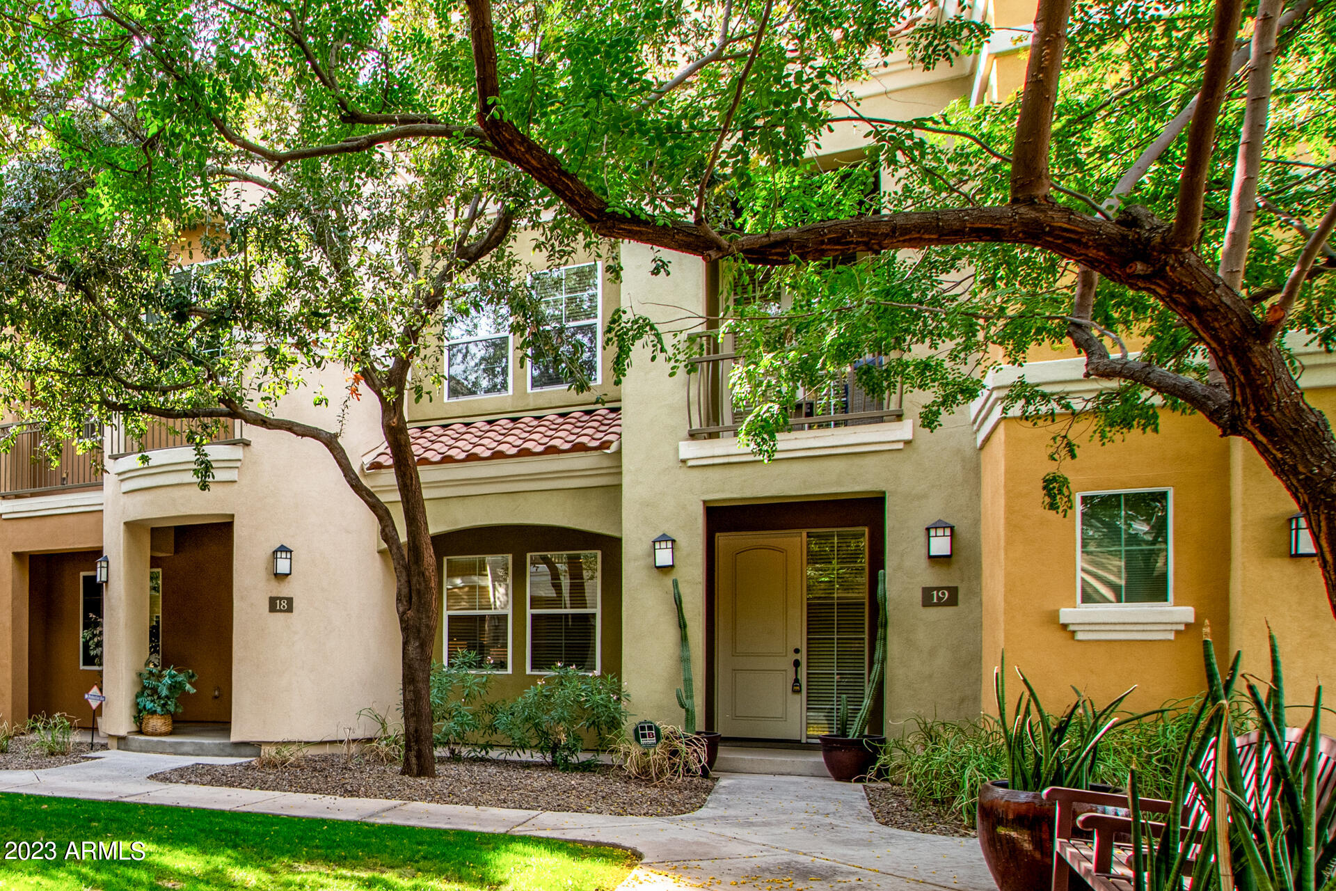 124 N CALIFORNIA Street # 19