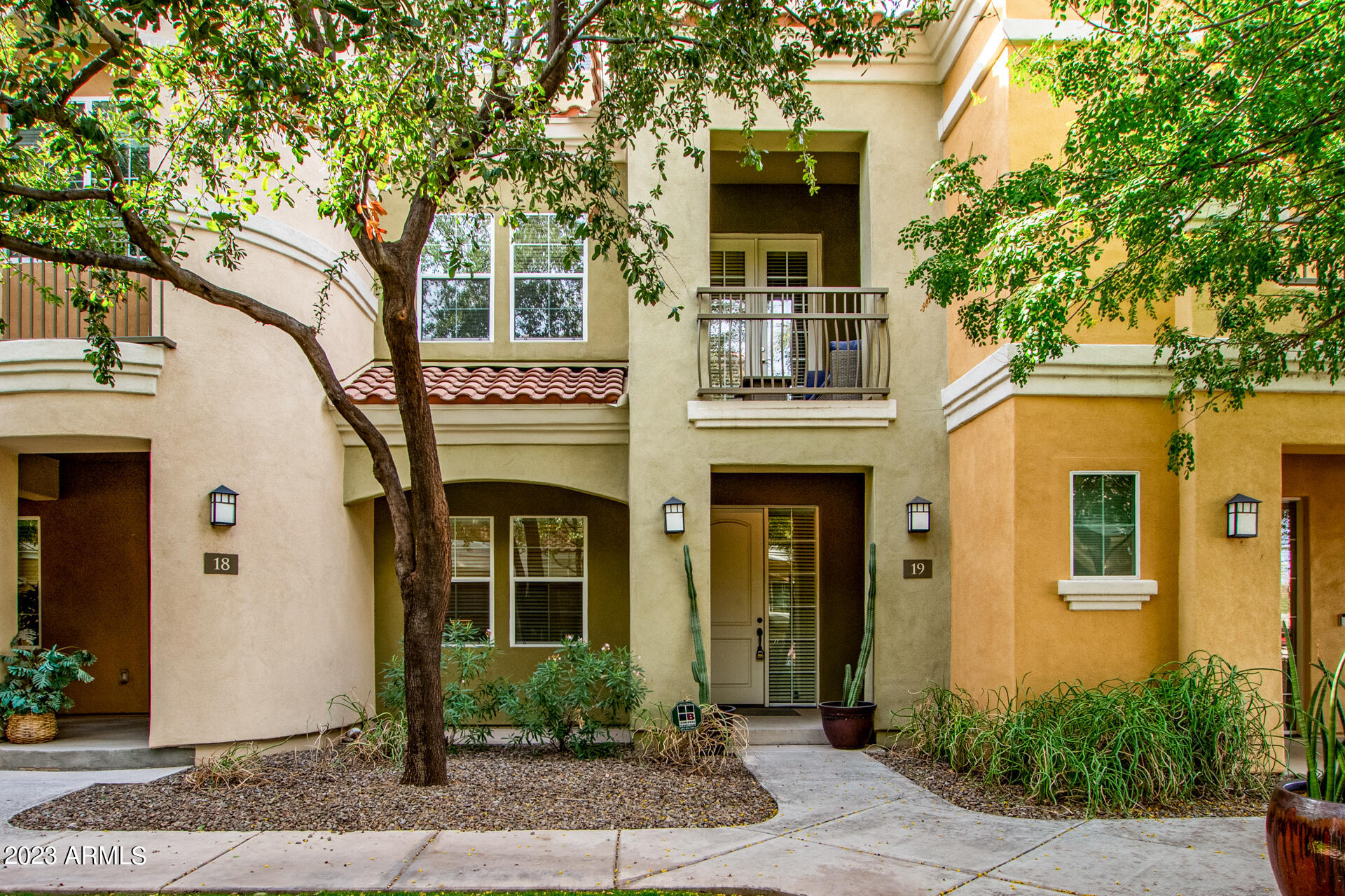 124 N CALIFORNIA Street # 19