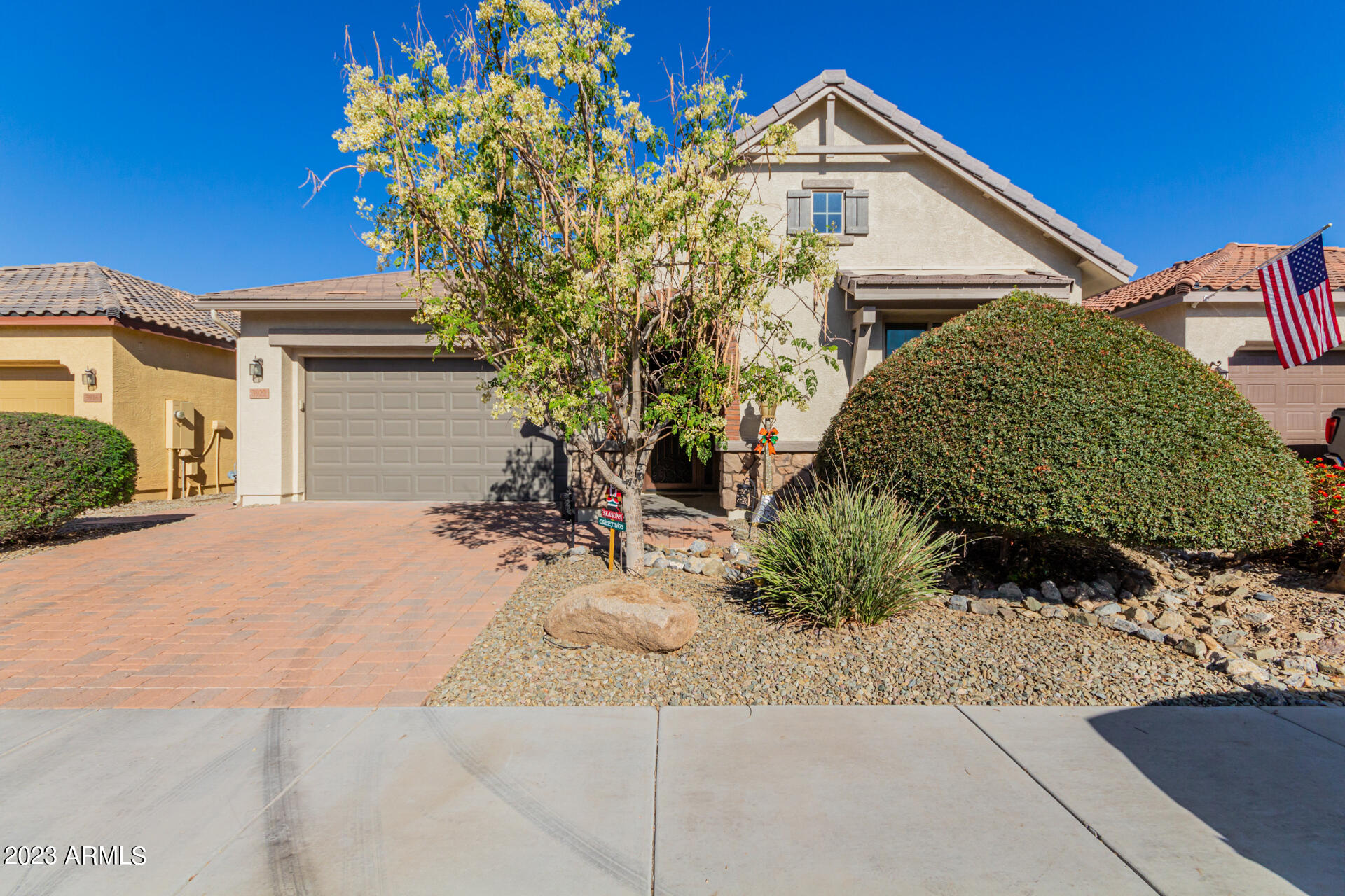 3922 E RAKESTRAW Lane