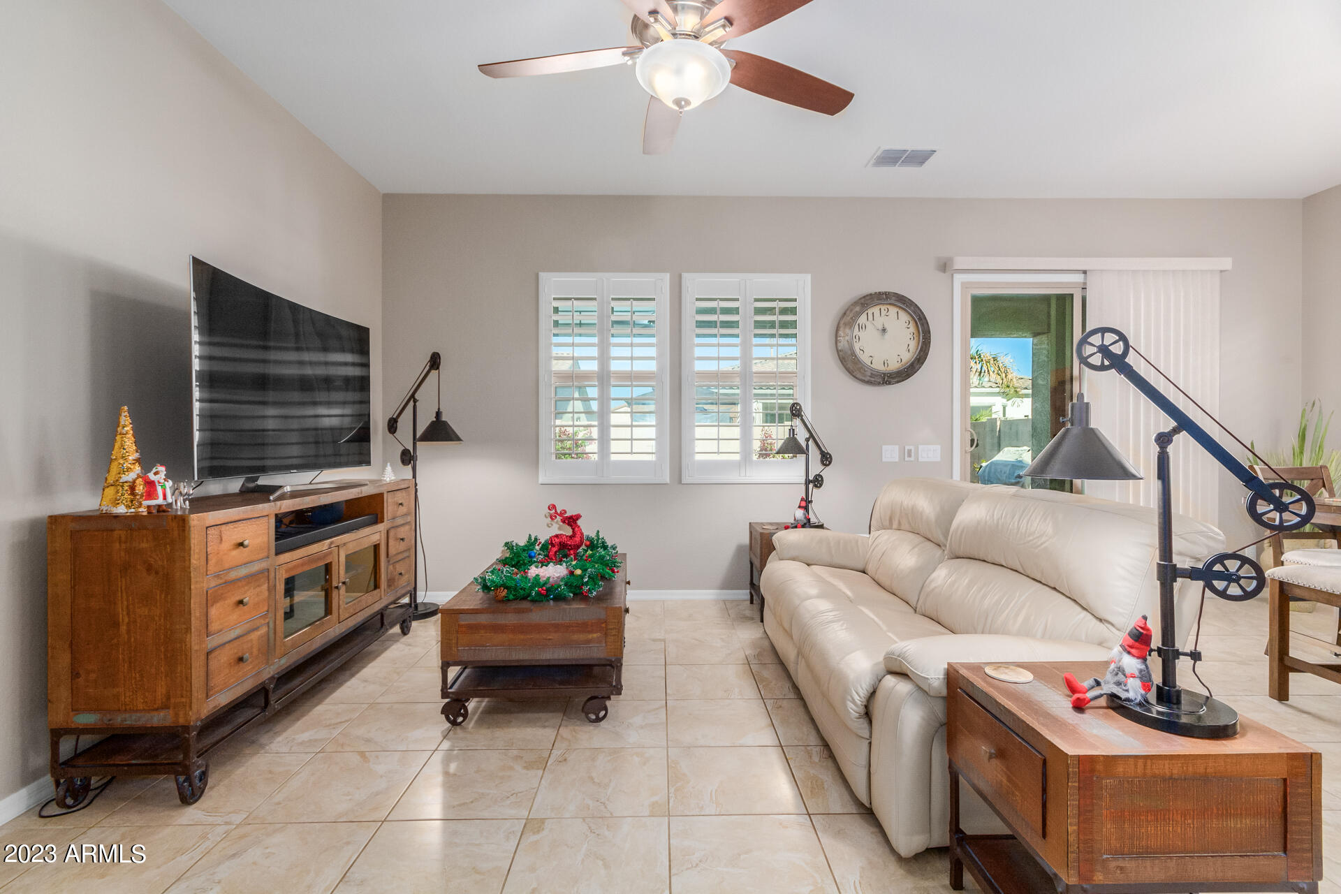3922 E RAKESTRAW Lane