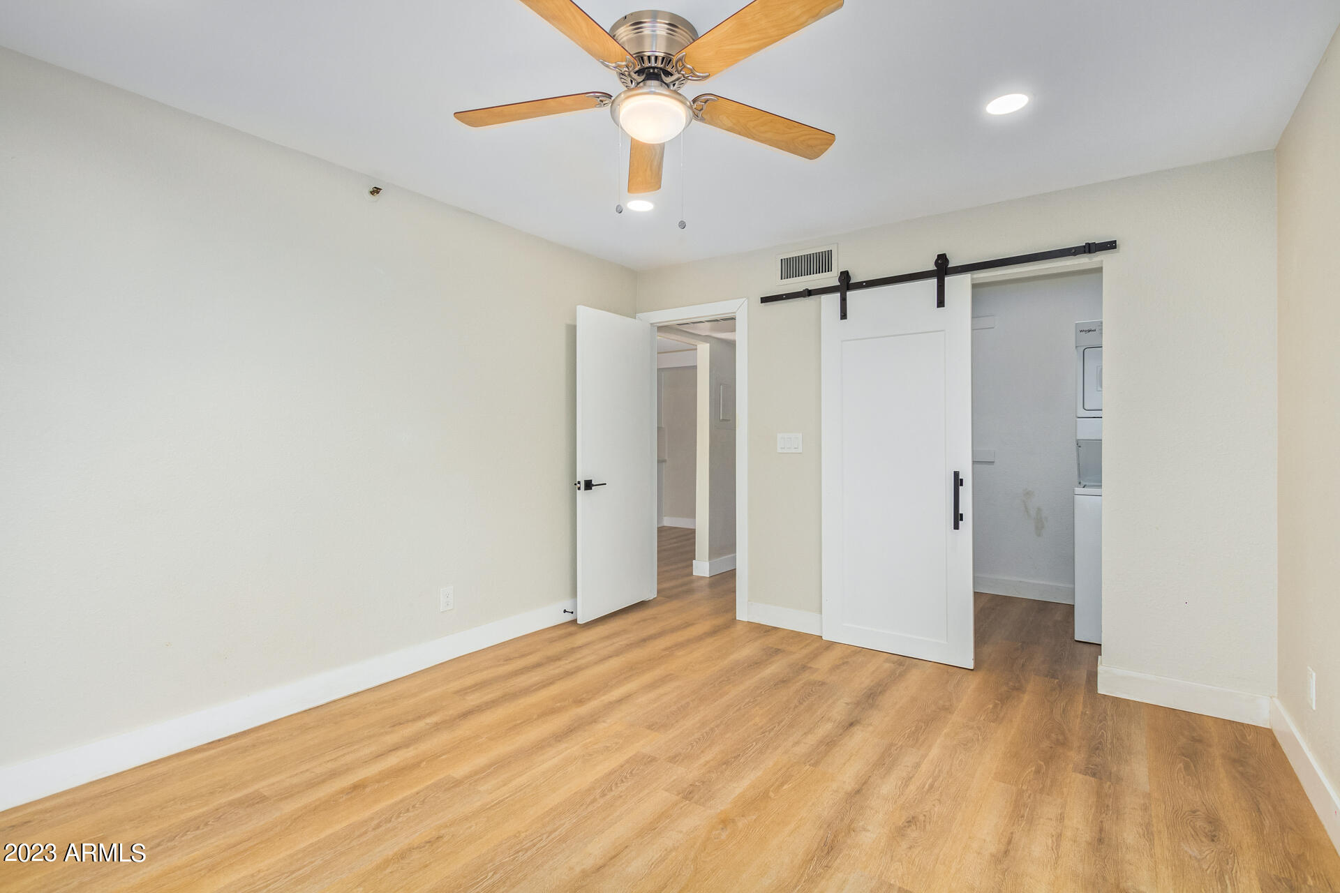 4554 E PARADISE VILLAGE Parkway N # 202