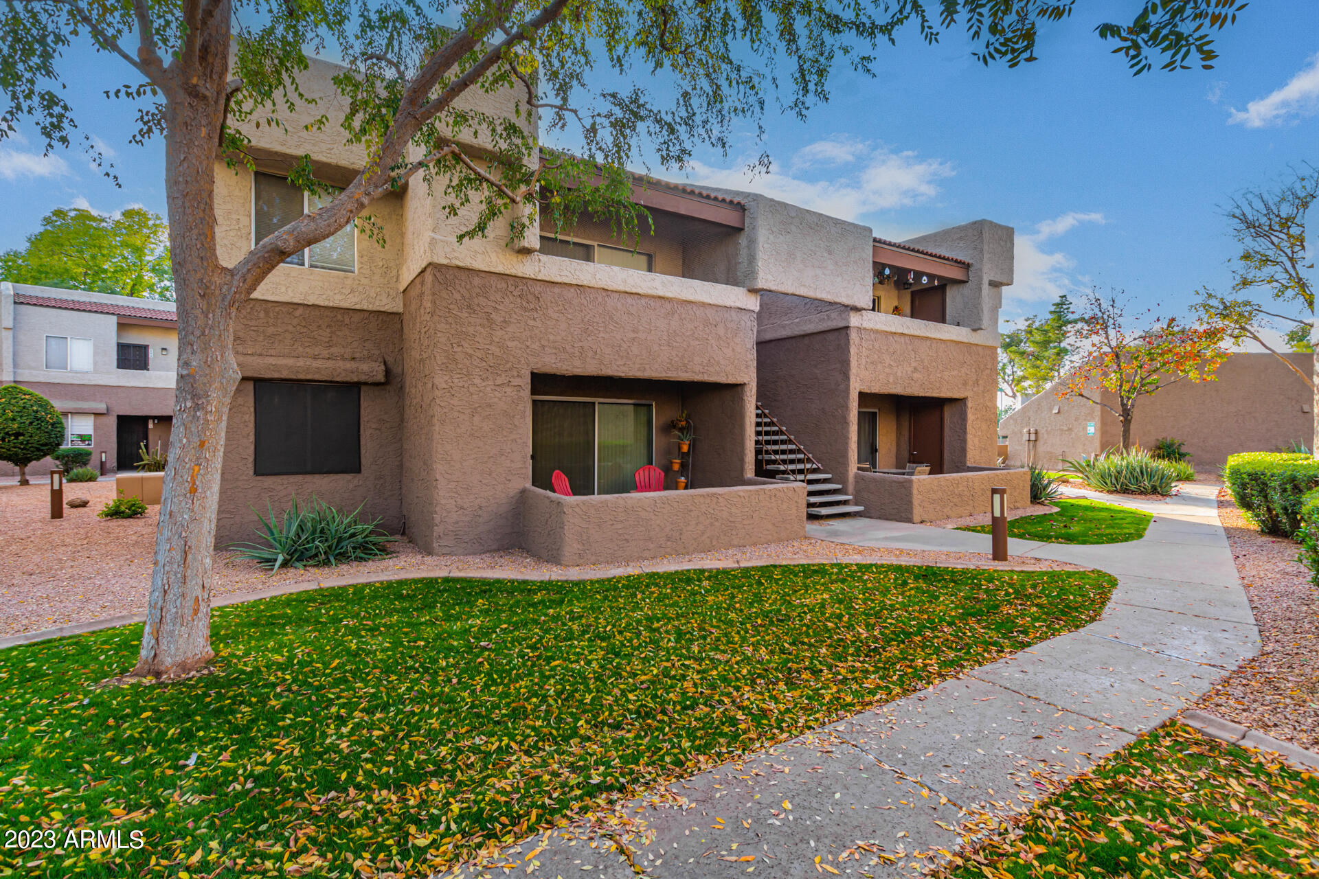 4554 E PARADISE VILLAGE Parkway N # 202