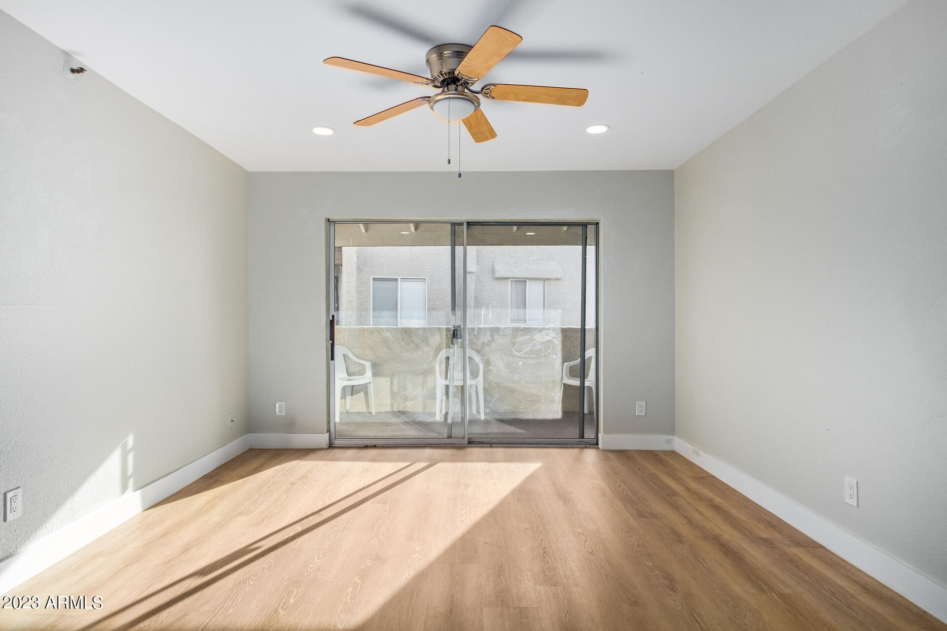 4554 E PARADISE VILLAGE Parkway N # 202