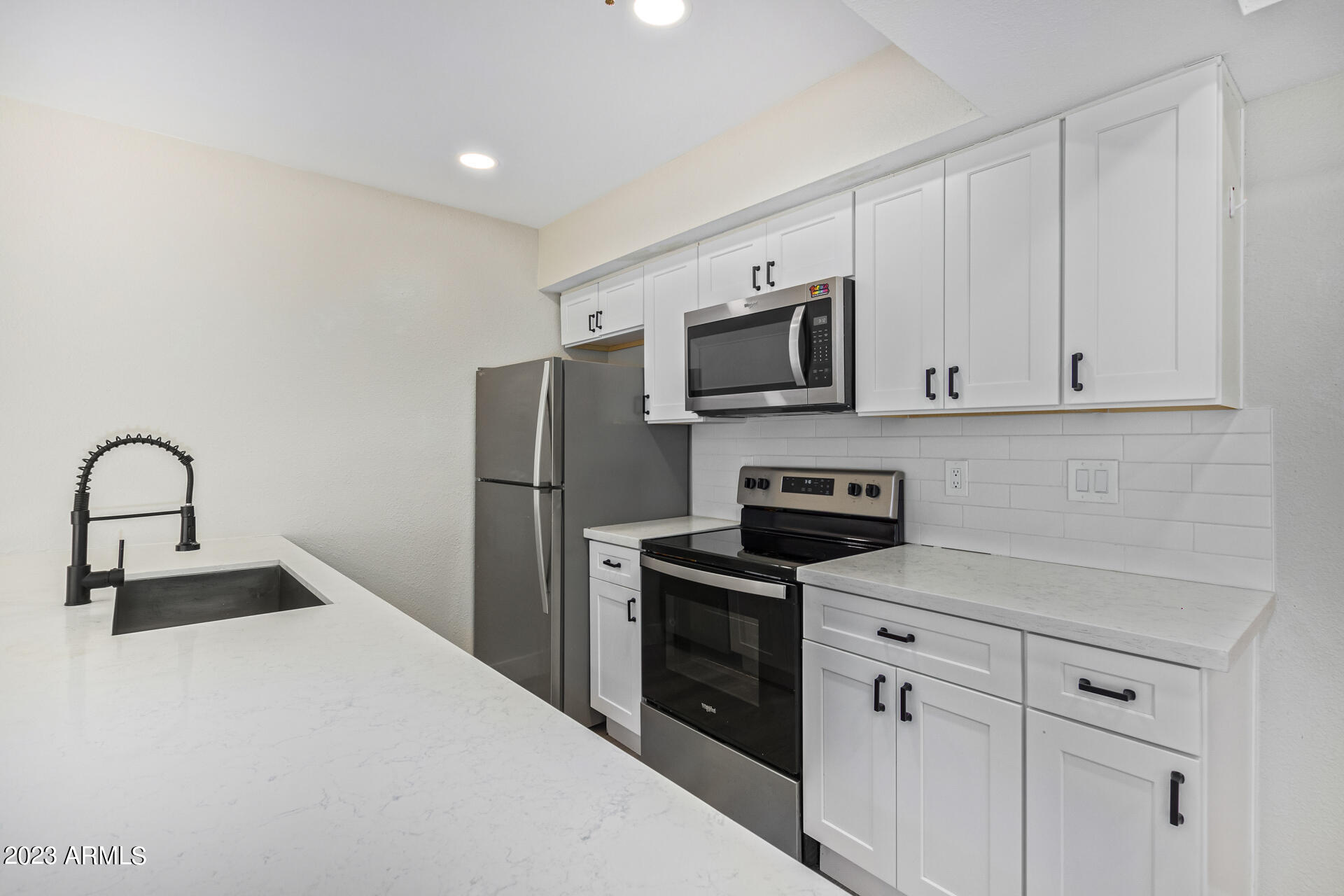 4554 E PARADISE VILLAGE Parkway N # 202