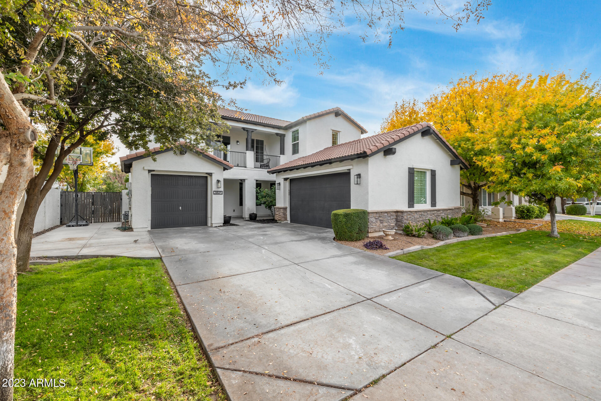 3895 E Mesquite Street