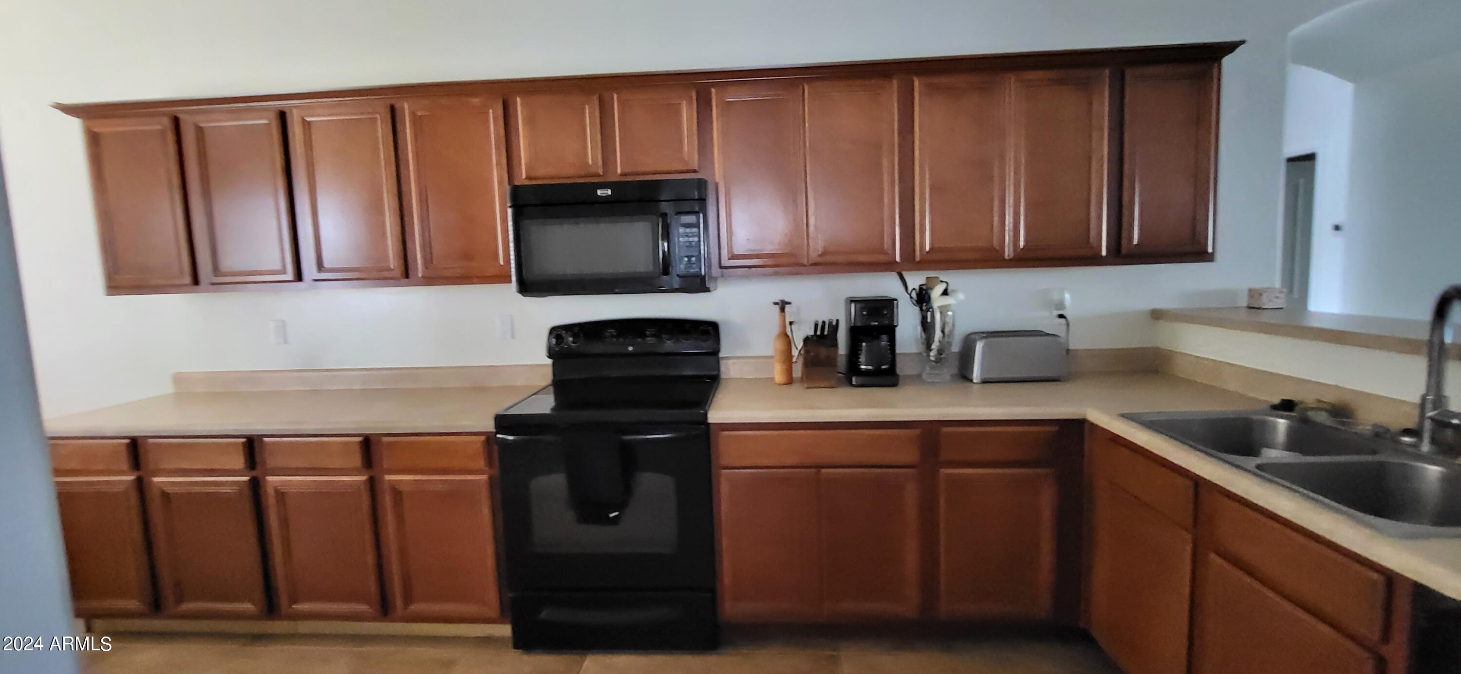 11602 W Mountain VIew Drive