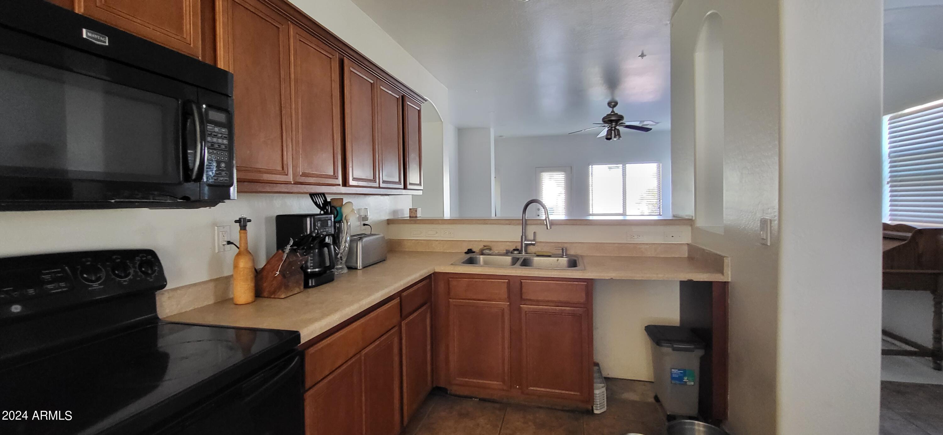 11602 W Mountain VIew Drive