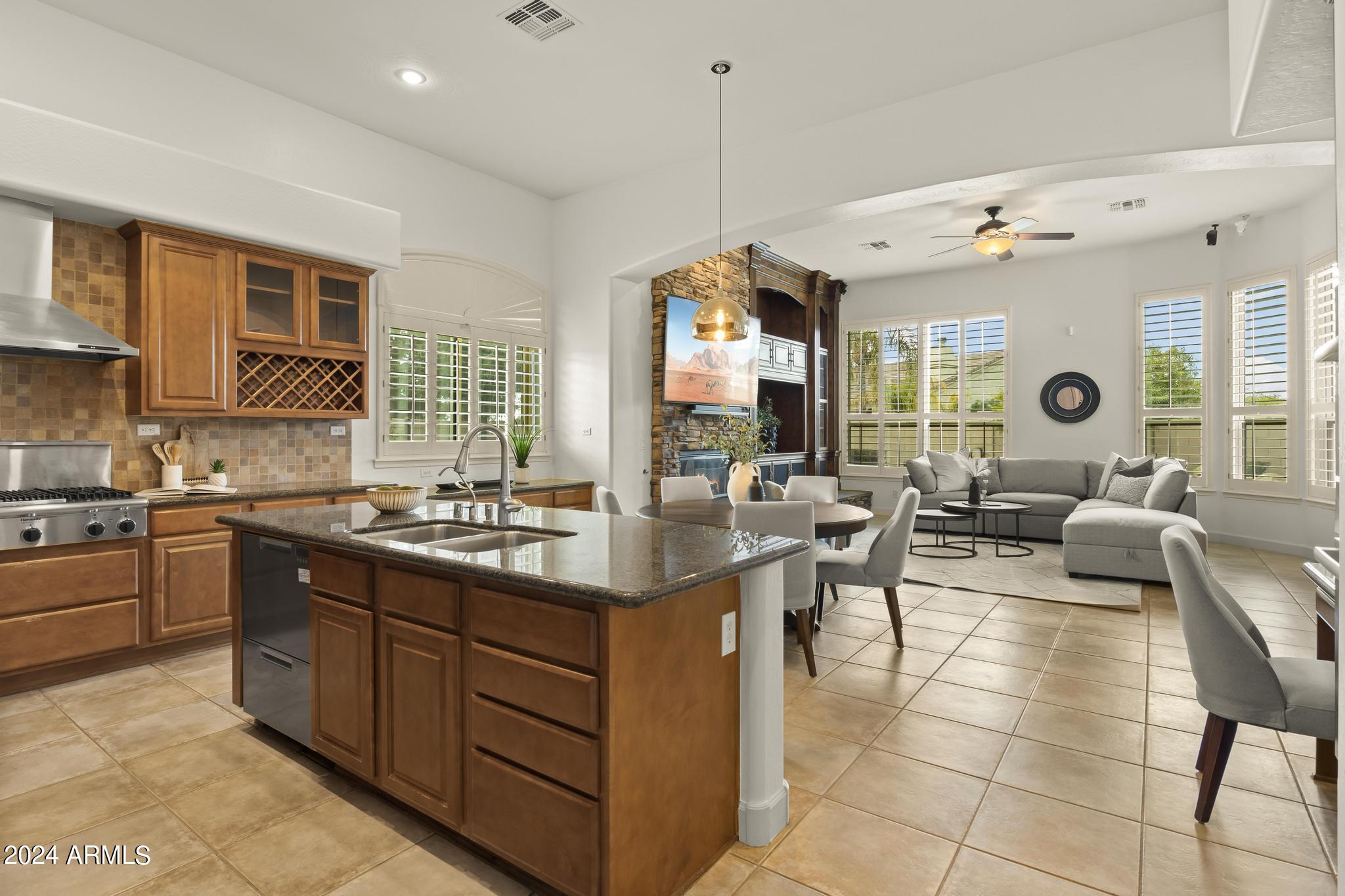 4352 S AMBROSIA Court