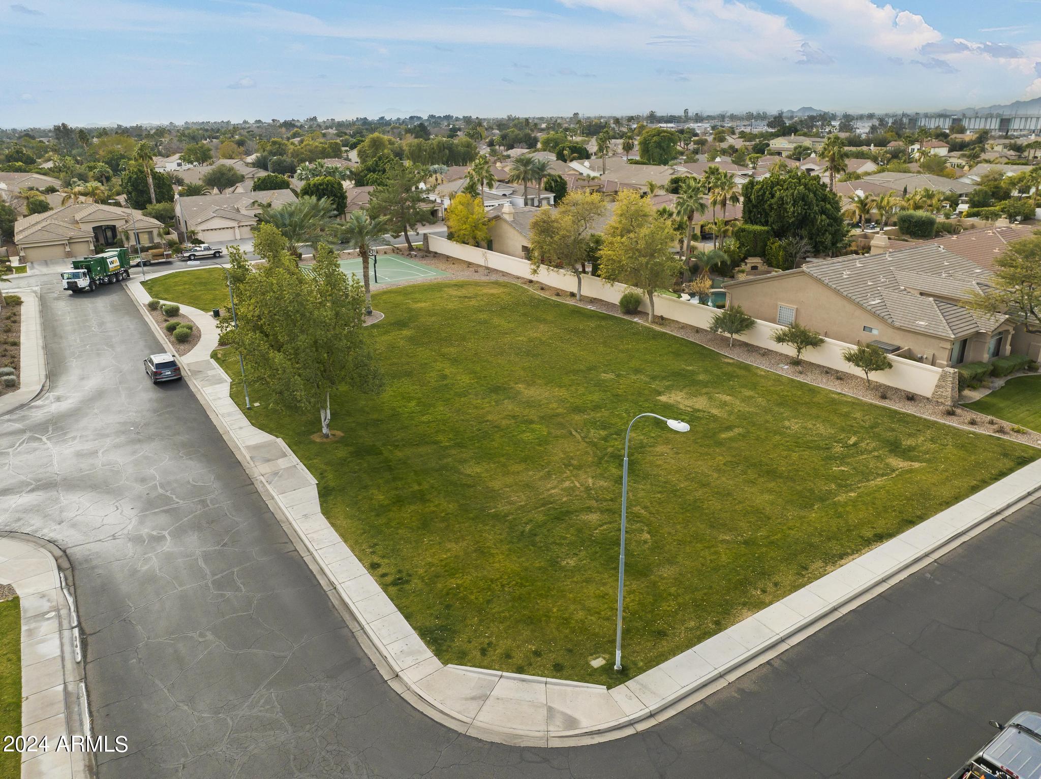 4352 S AMBROSIA Court