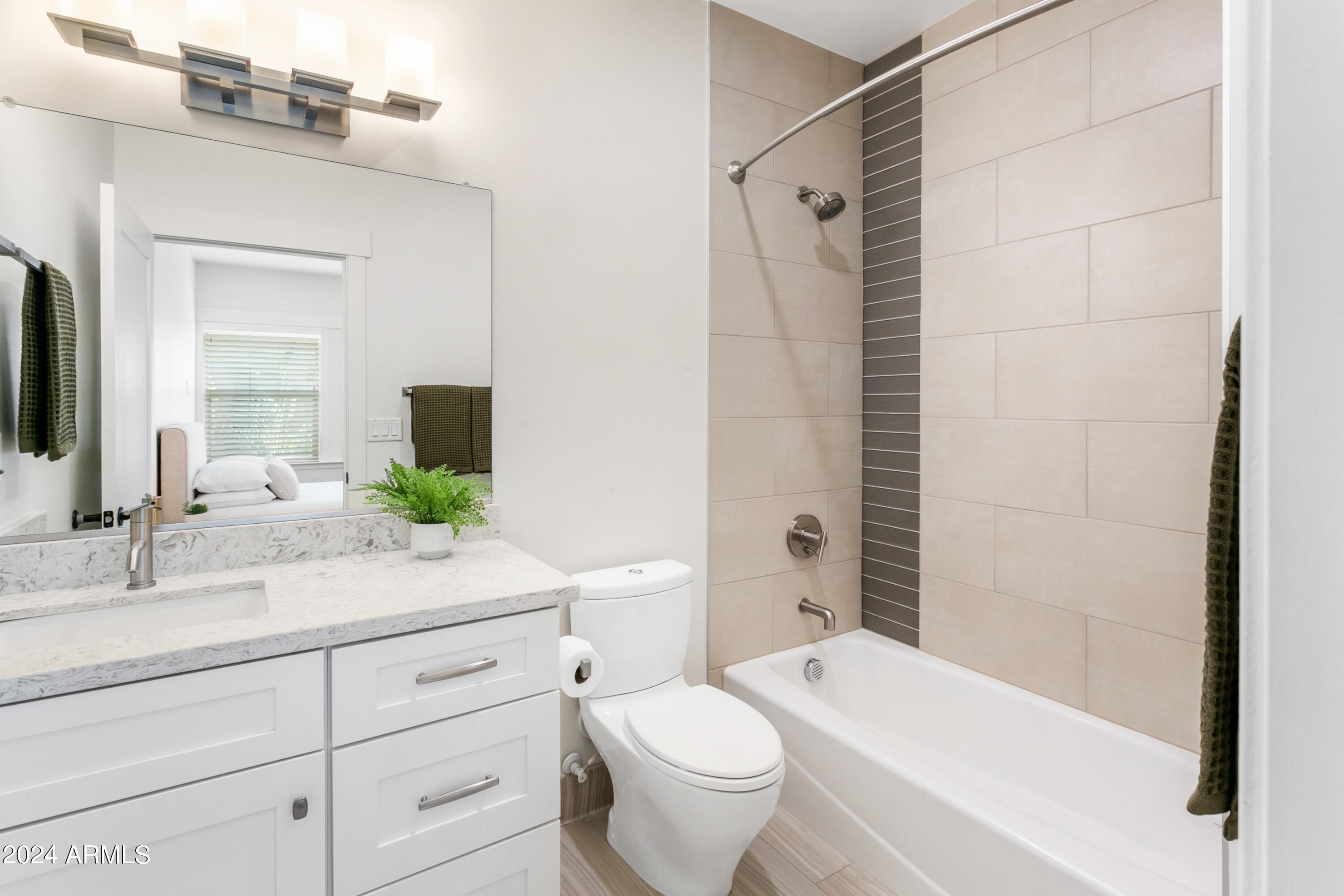 1400 E BETHANY HOME Road # 28