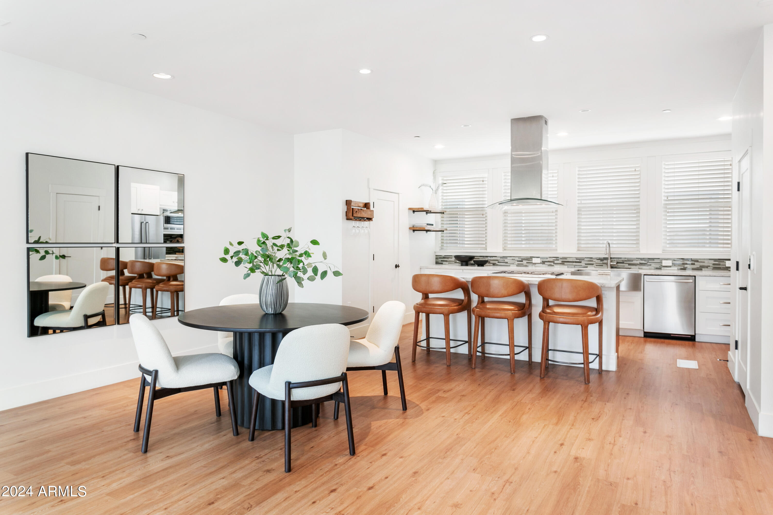 1400 E BETHANY HOME Road # 28