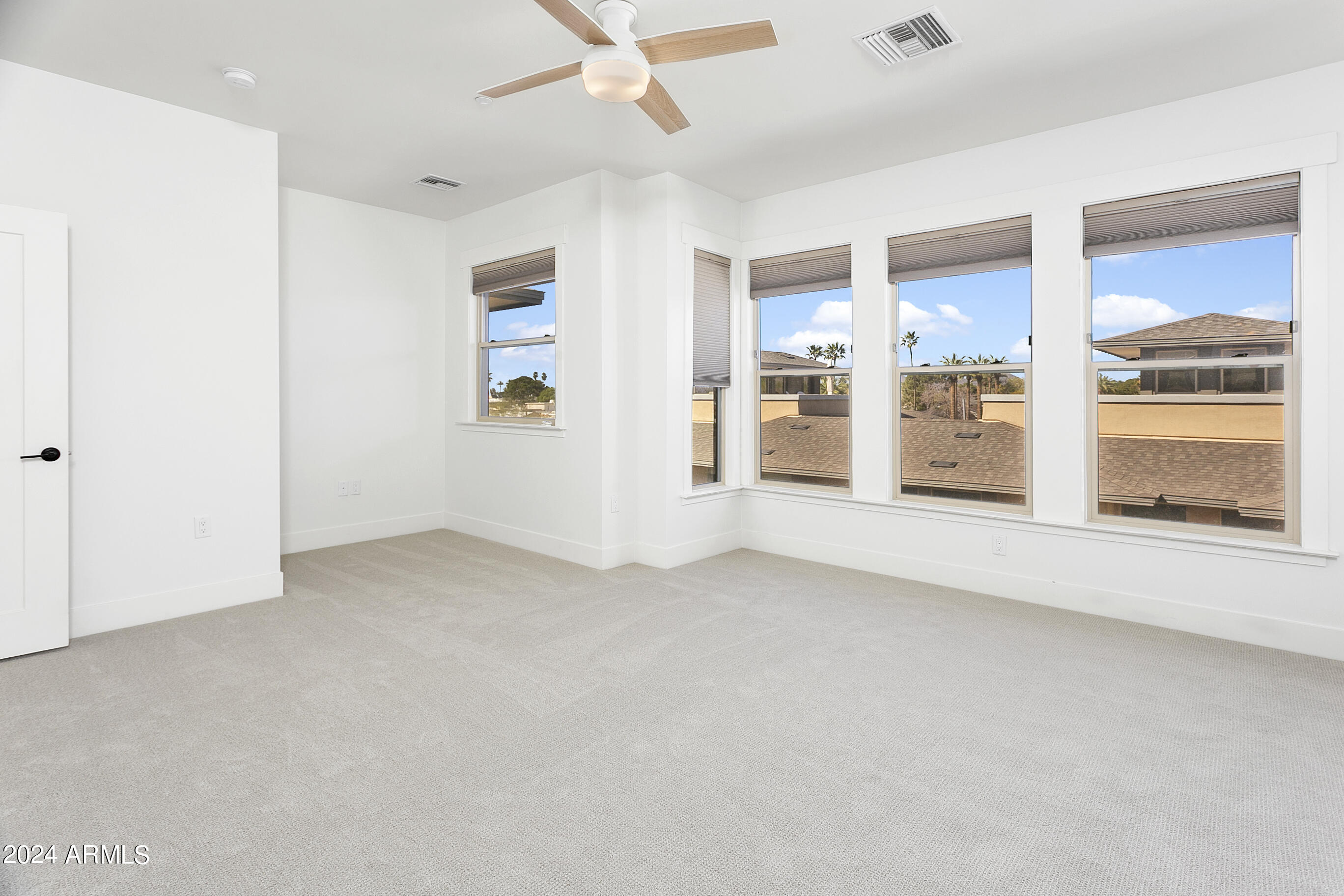 1400 E BETHANY HOME Road # 28