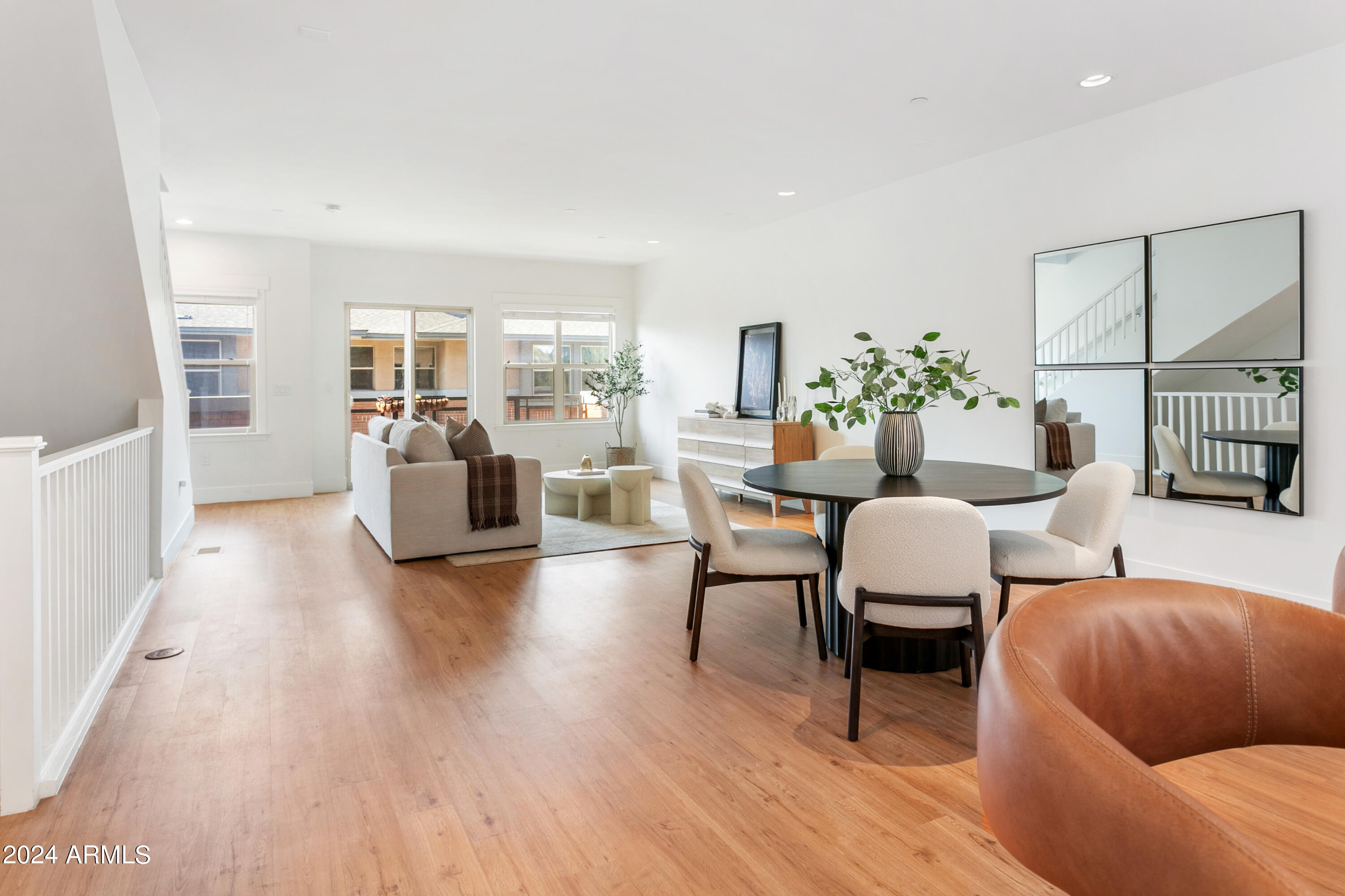 1400 E BETHANY HOME Road # 28