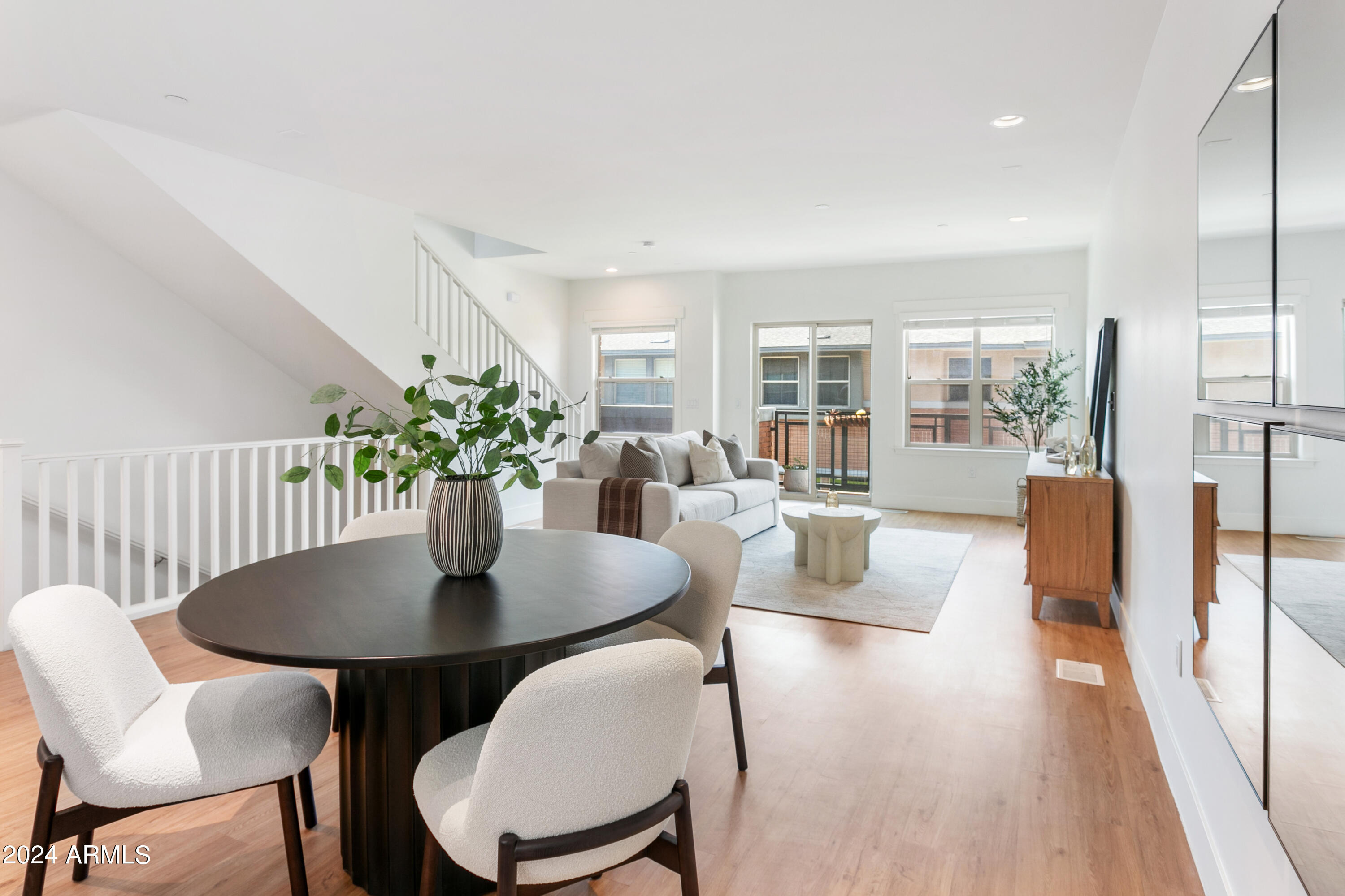 1400 E BETHANY HOME Road # 28