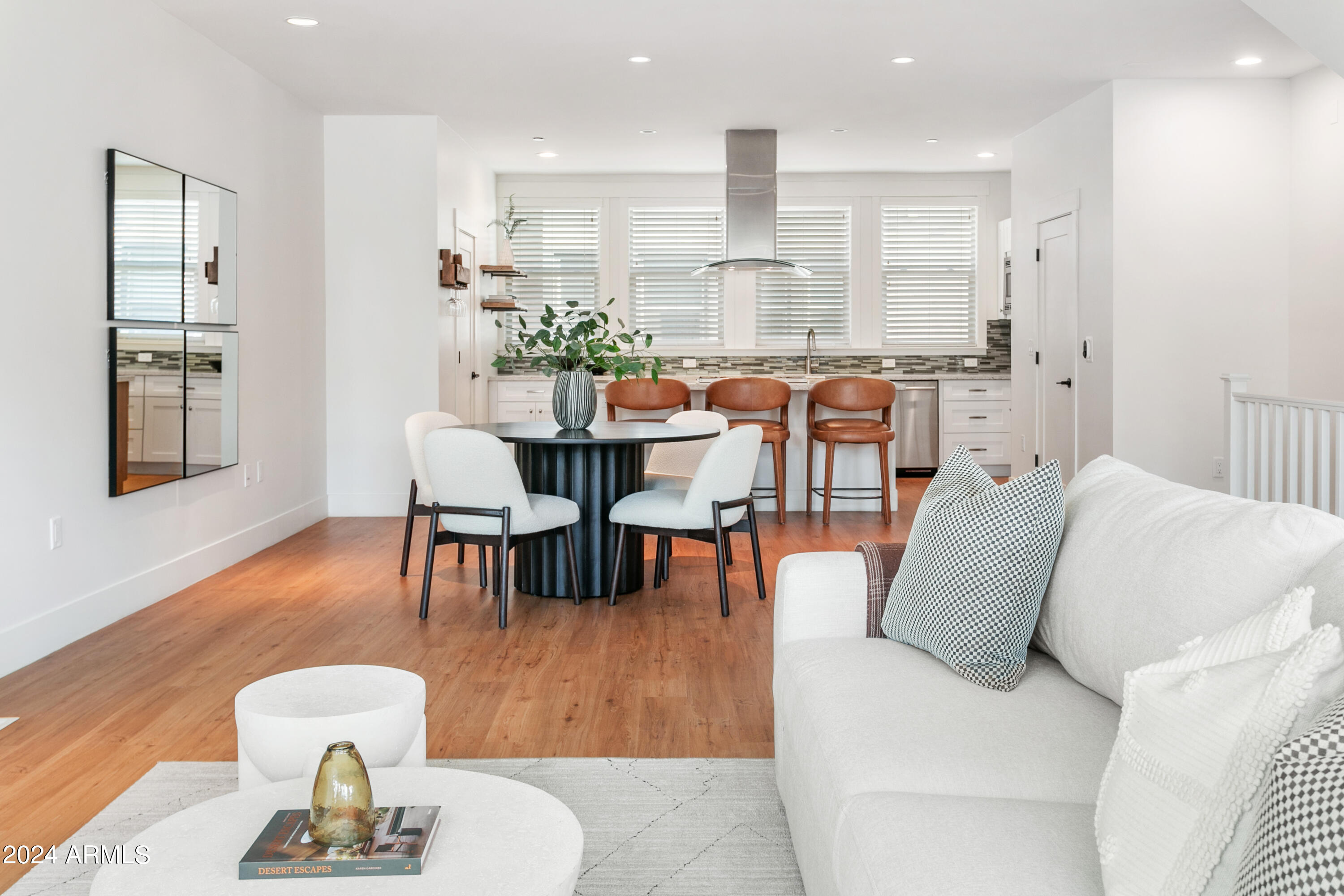 1400 E BETHANY HOME Road # 28