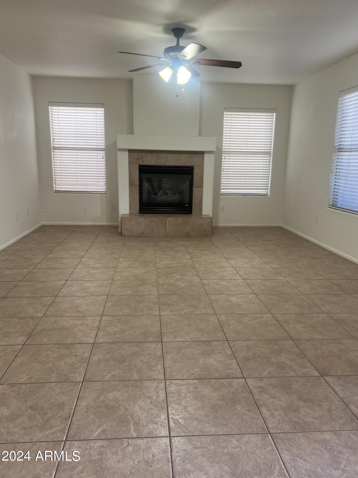 20911 N 39TH Place