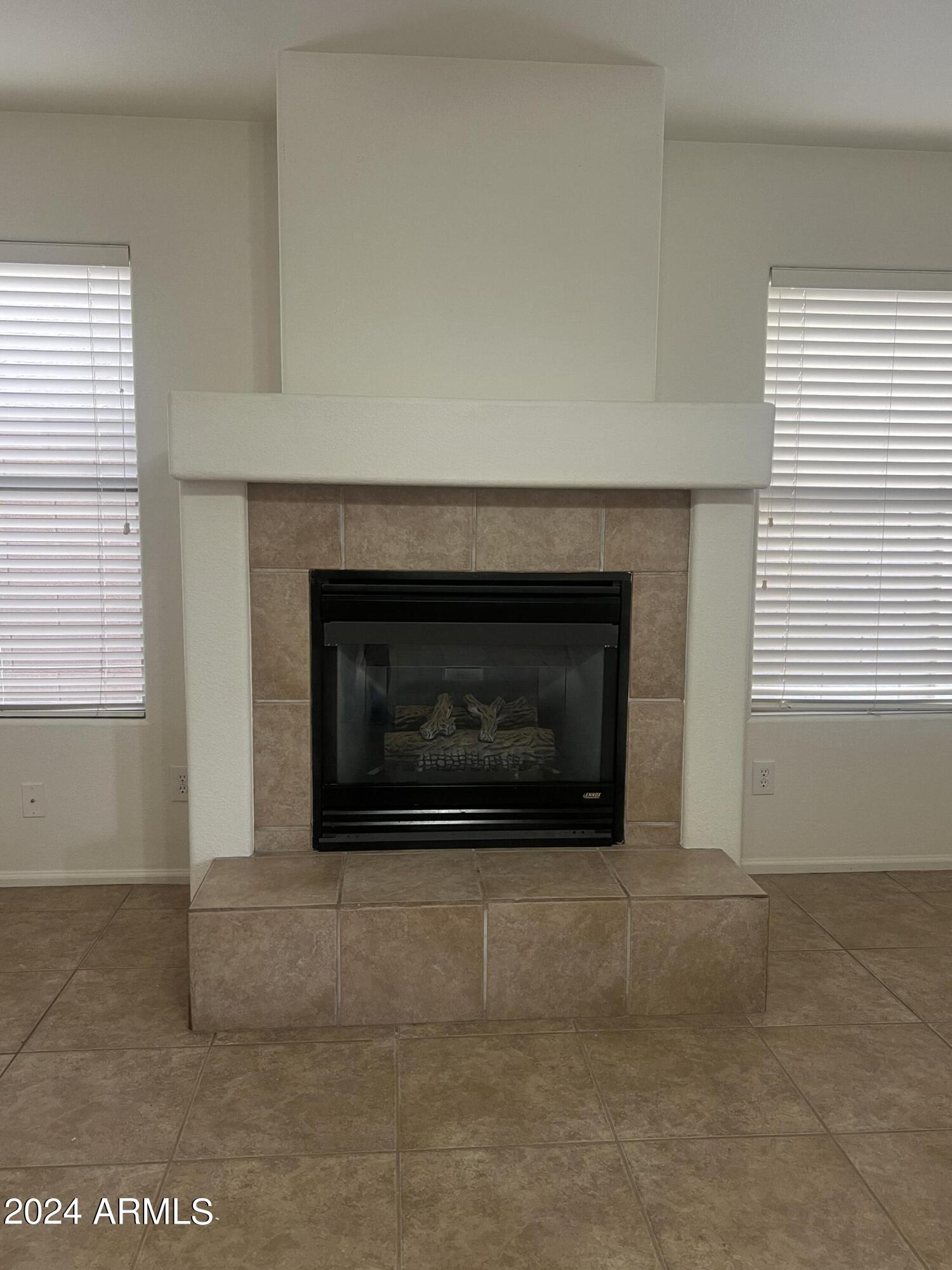 20911 N 39TH Place