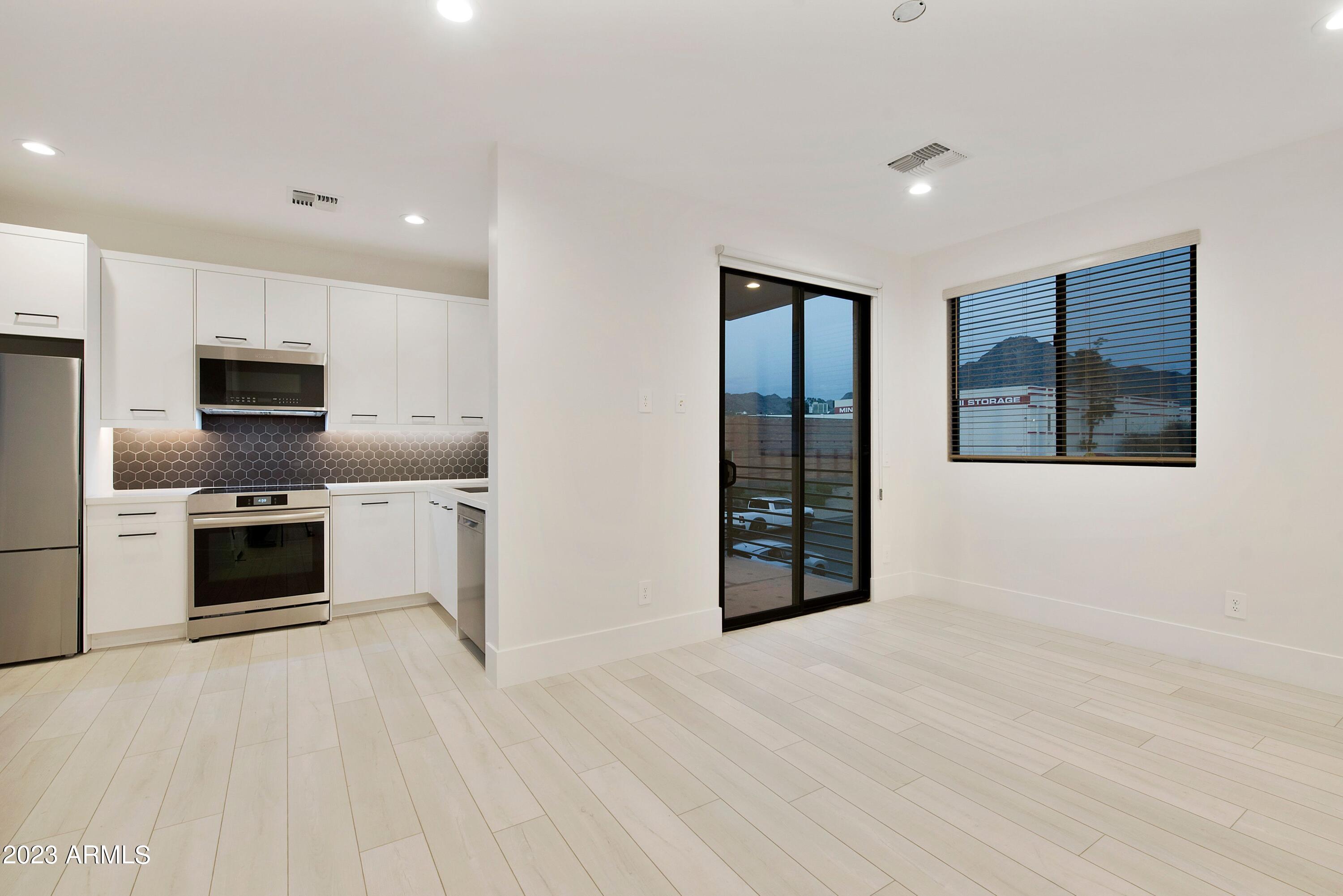 1611 E LAMAR Road # C