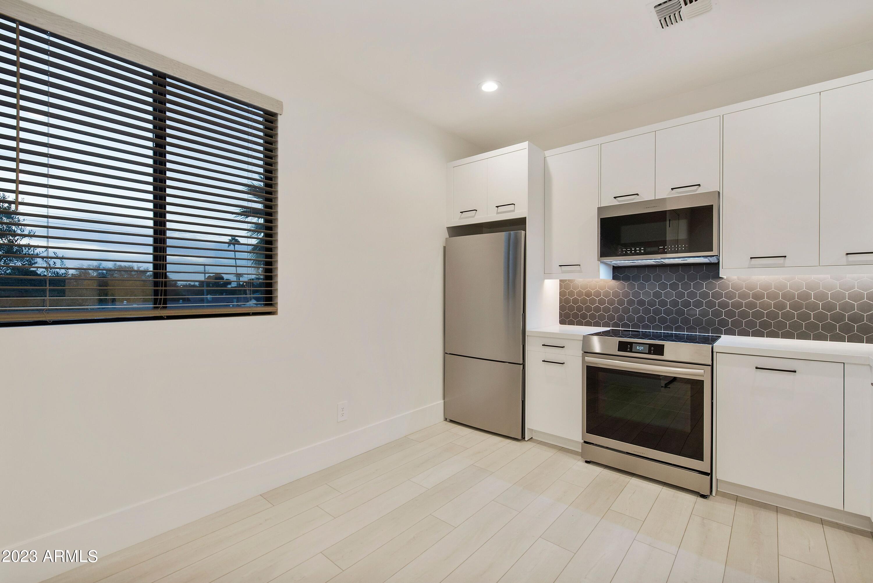 1611 E LAMAR Road # C