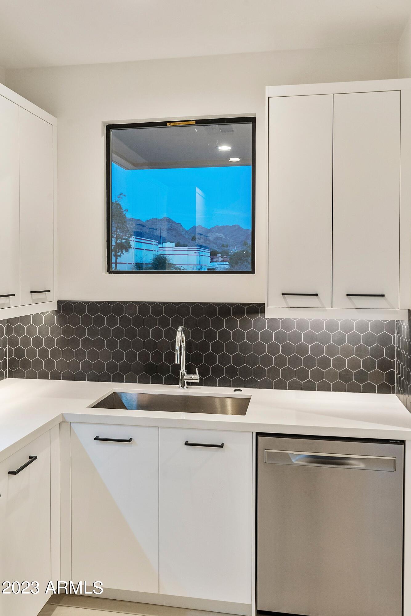 1611 E LAMAR Road # C