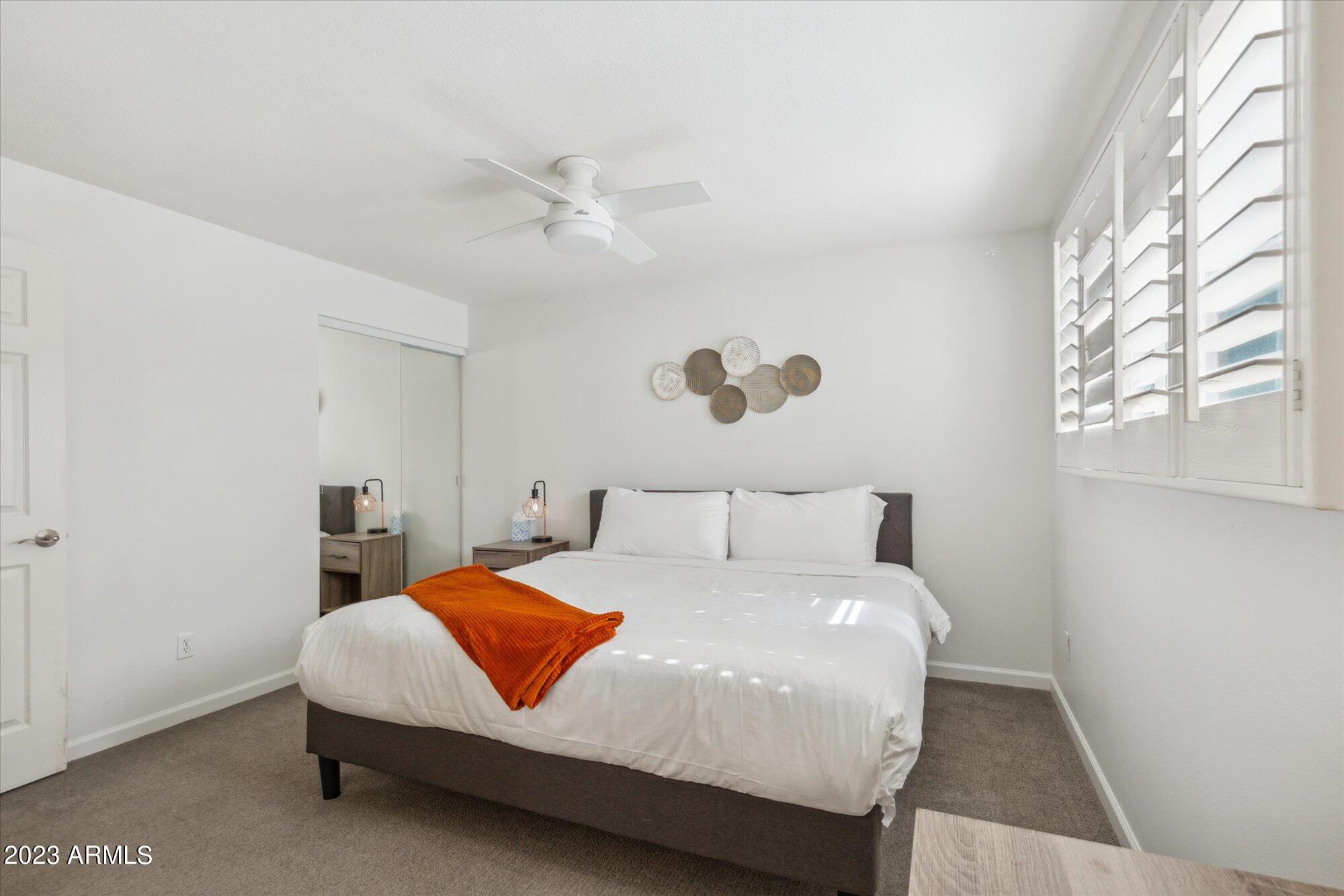 8743 E LINCOLN Drive