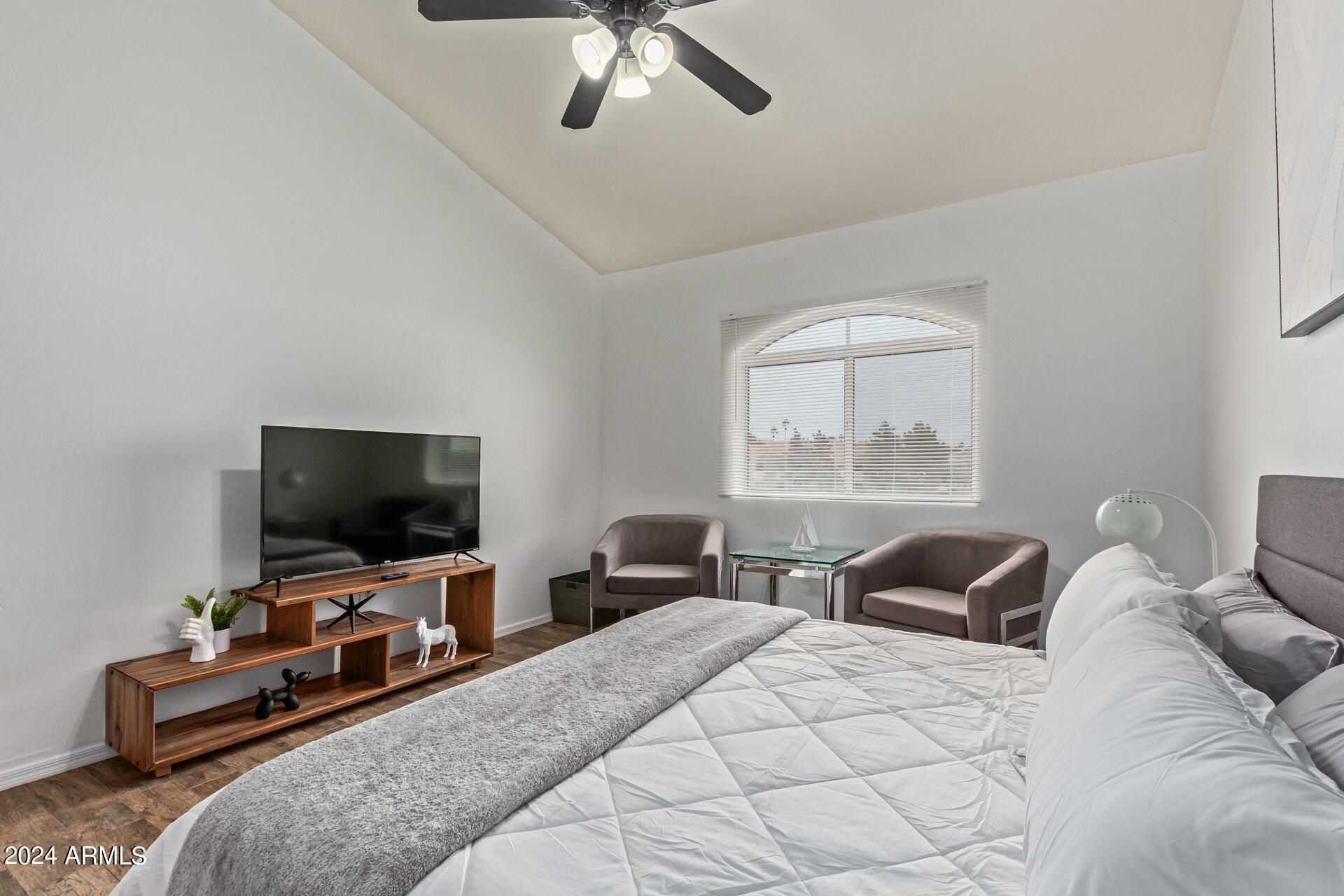 10401 N 52ND Street # 211
