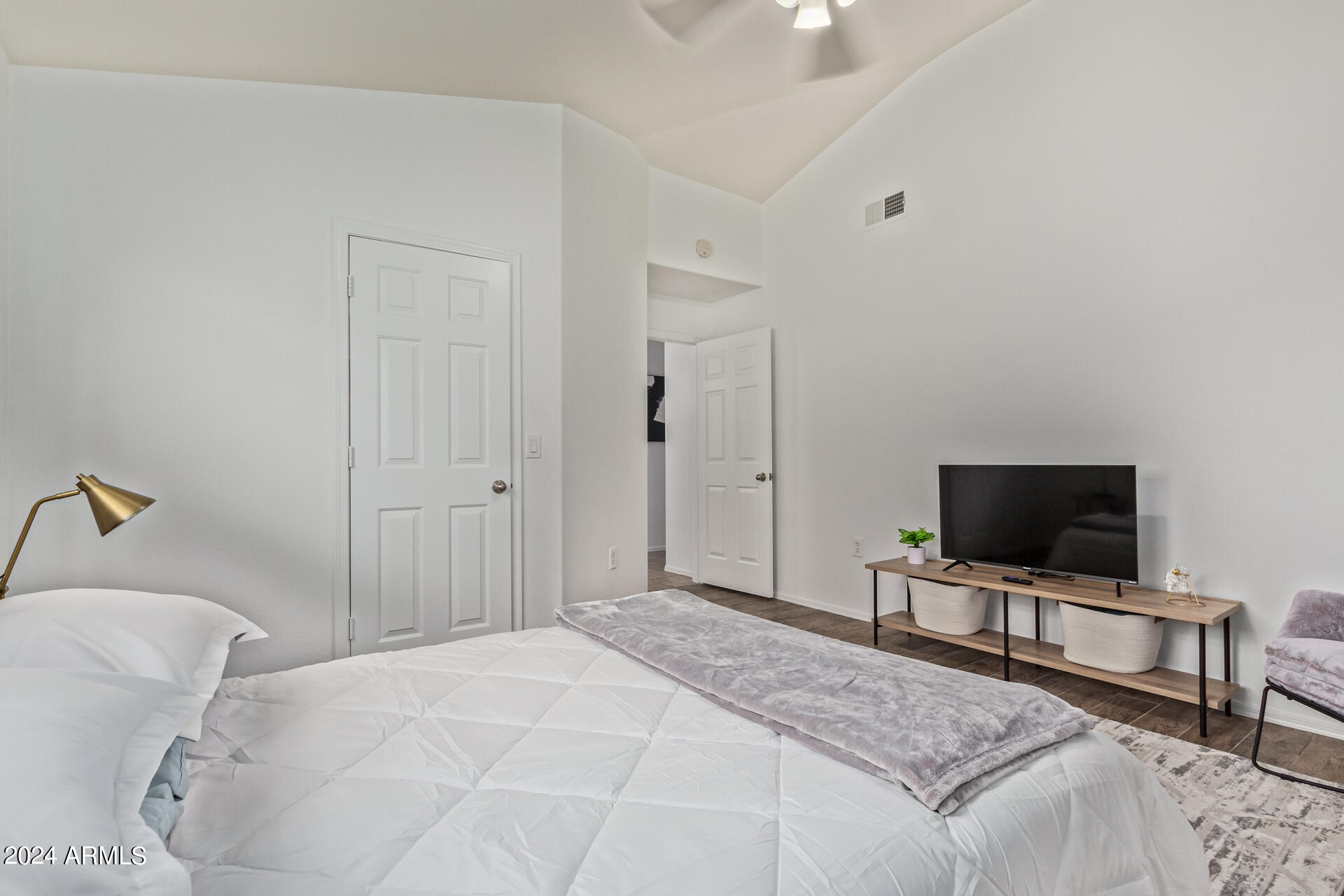 10401 N 52ND Street # 211