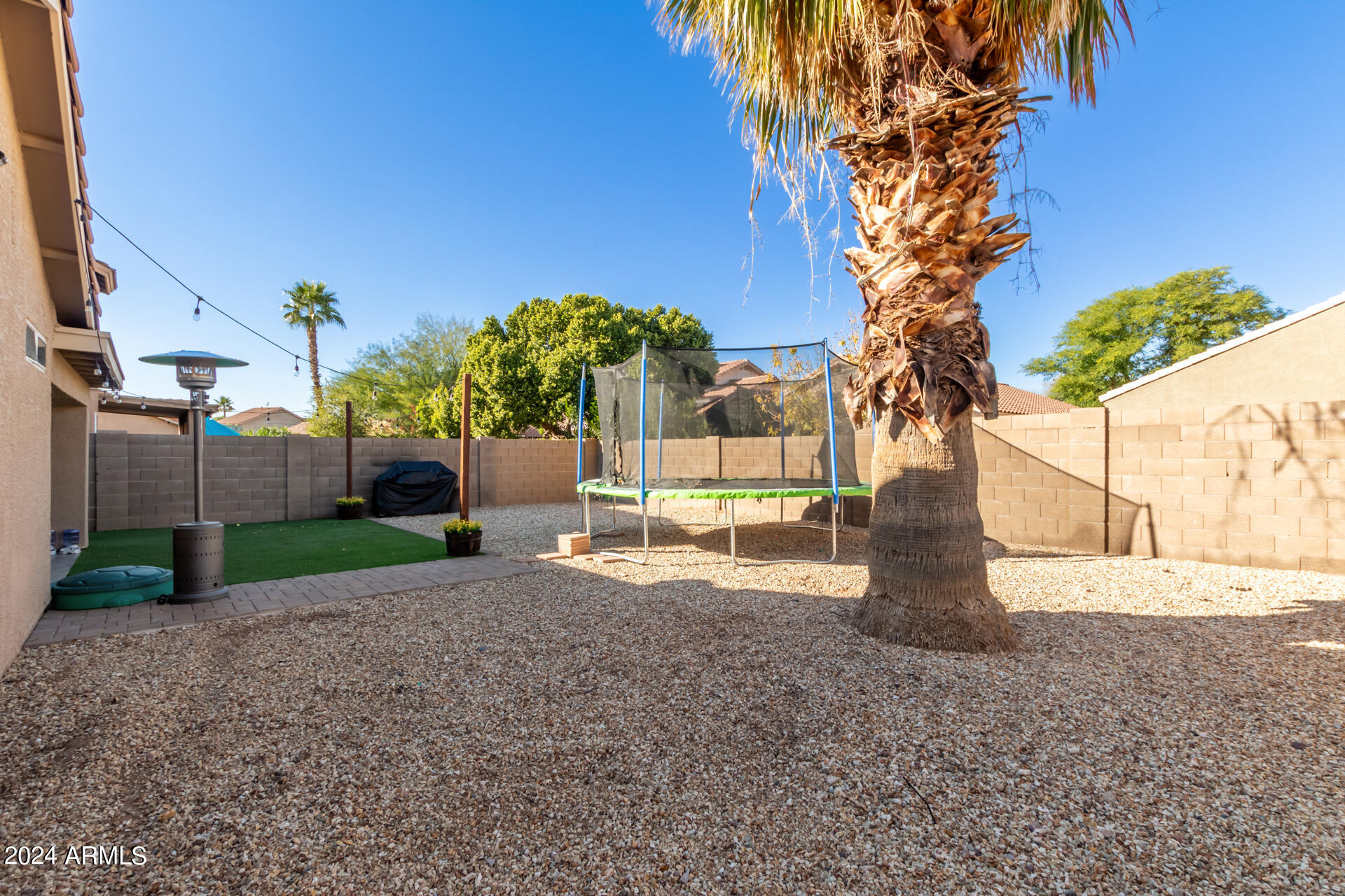 1210 W GERONIMO Place