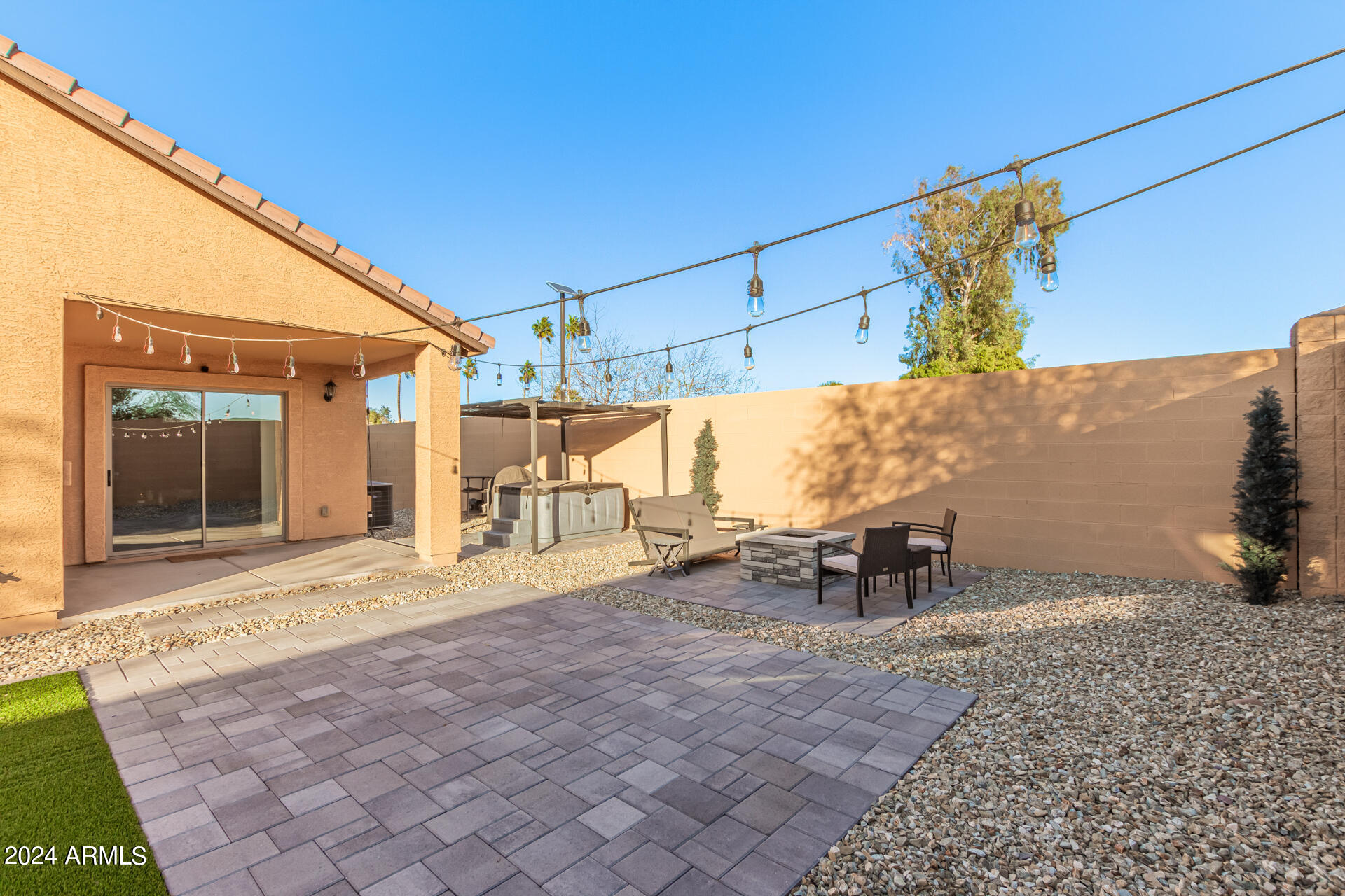 9707 W CARON Drive