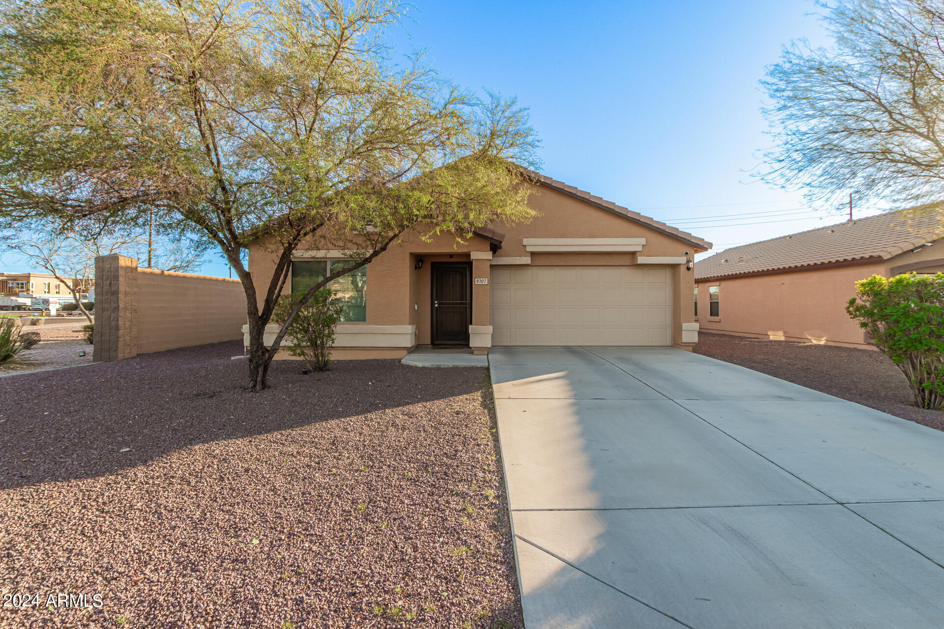 9707 W CARON Drive