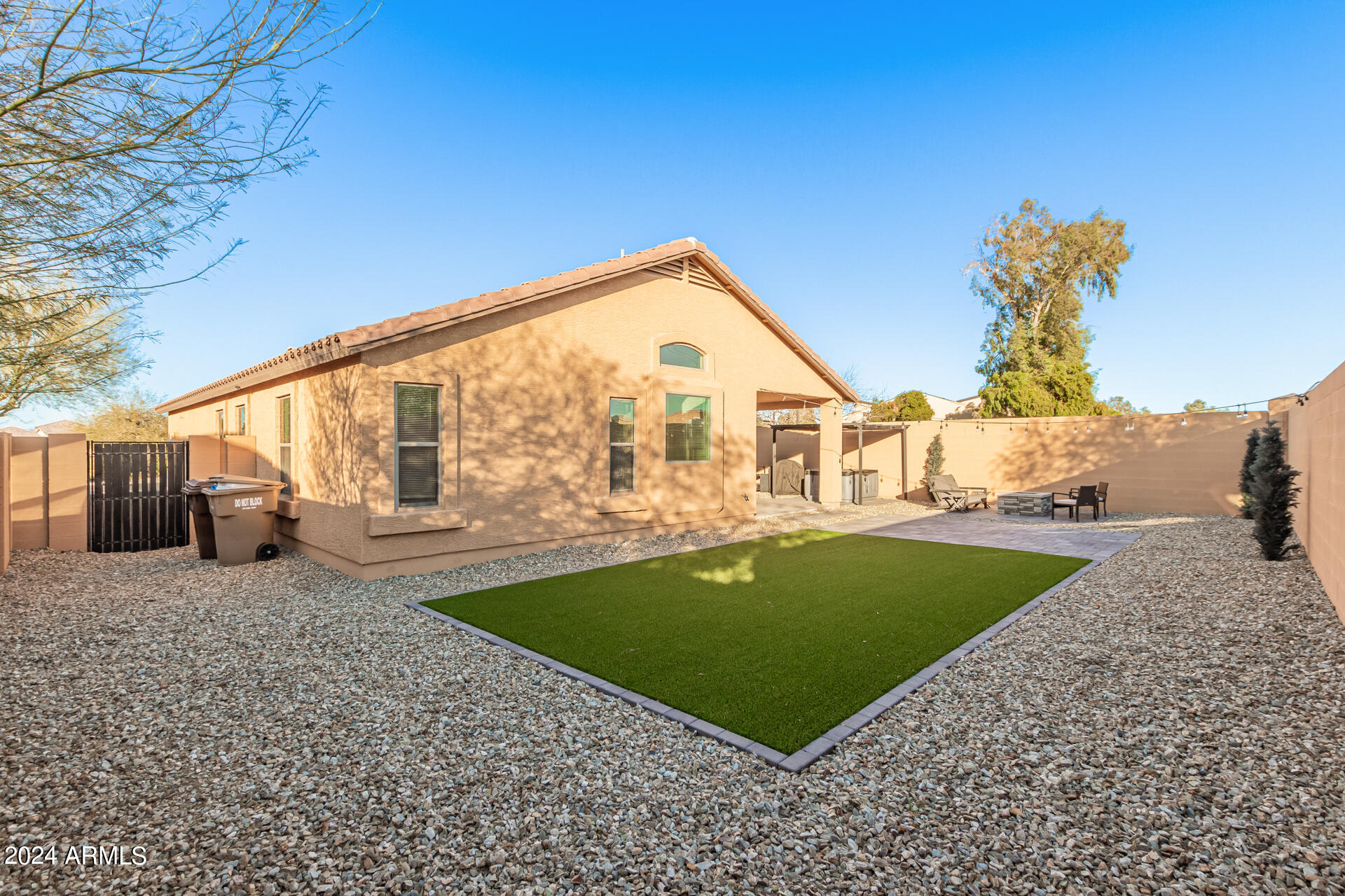 9707 W CARON Drive
