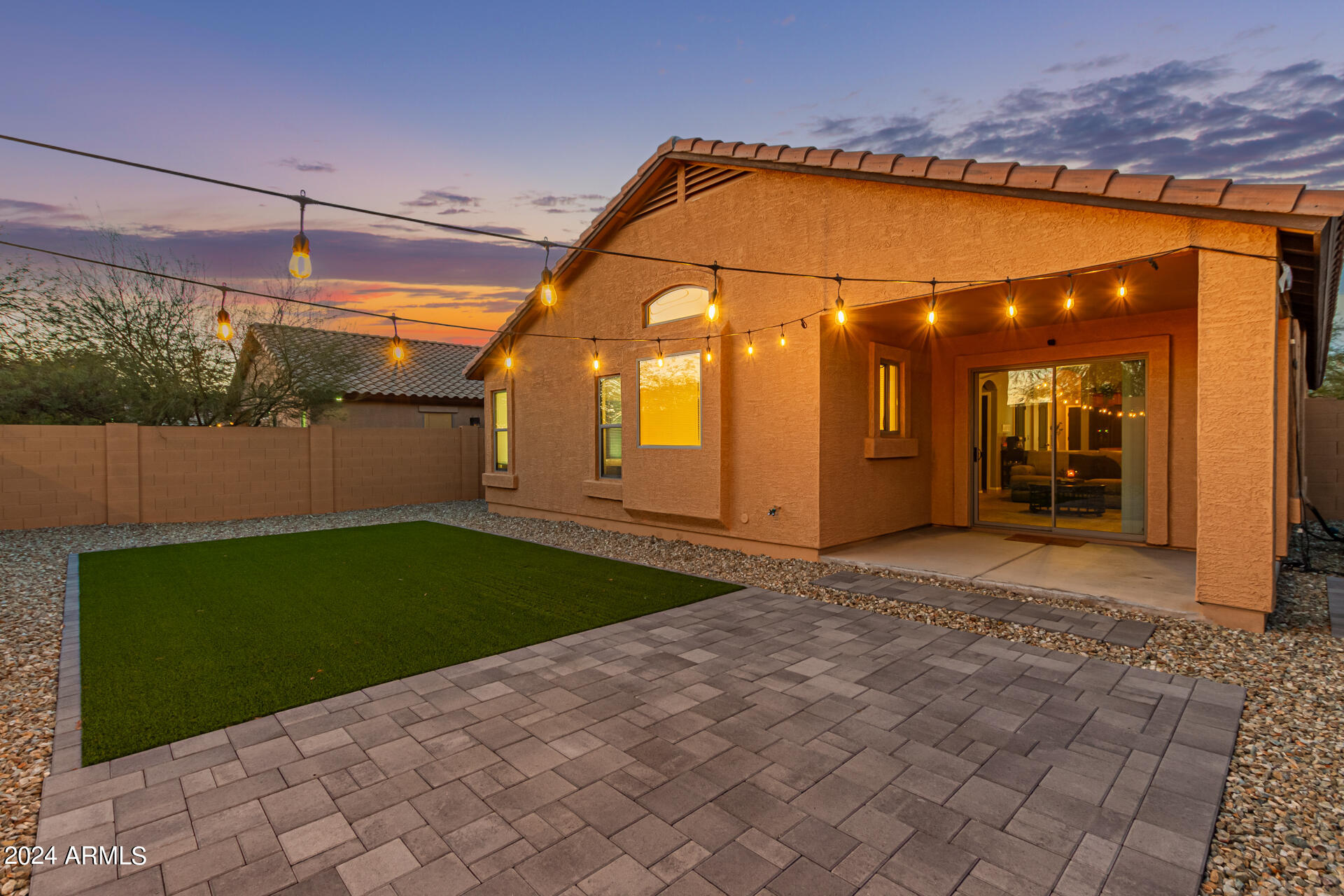 9707 W CARON Drive