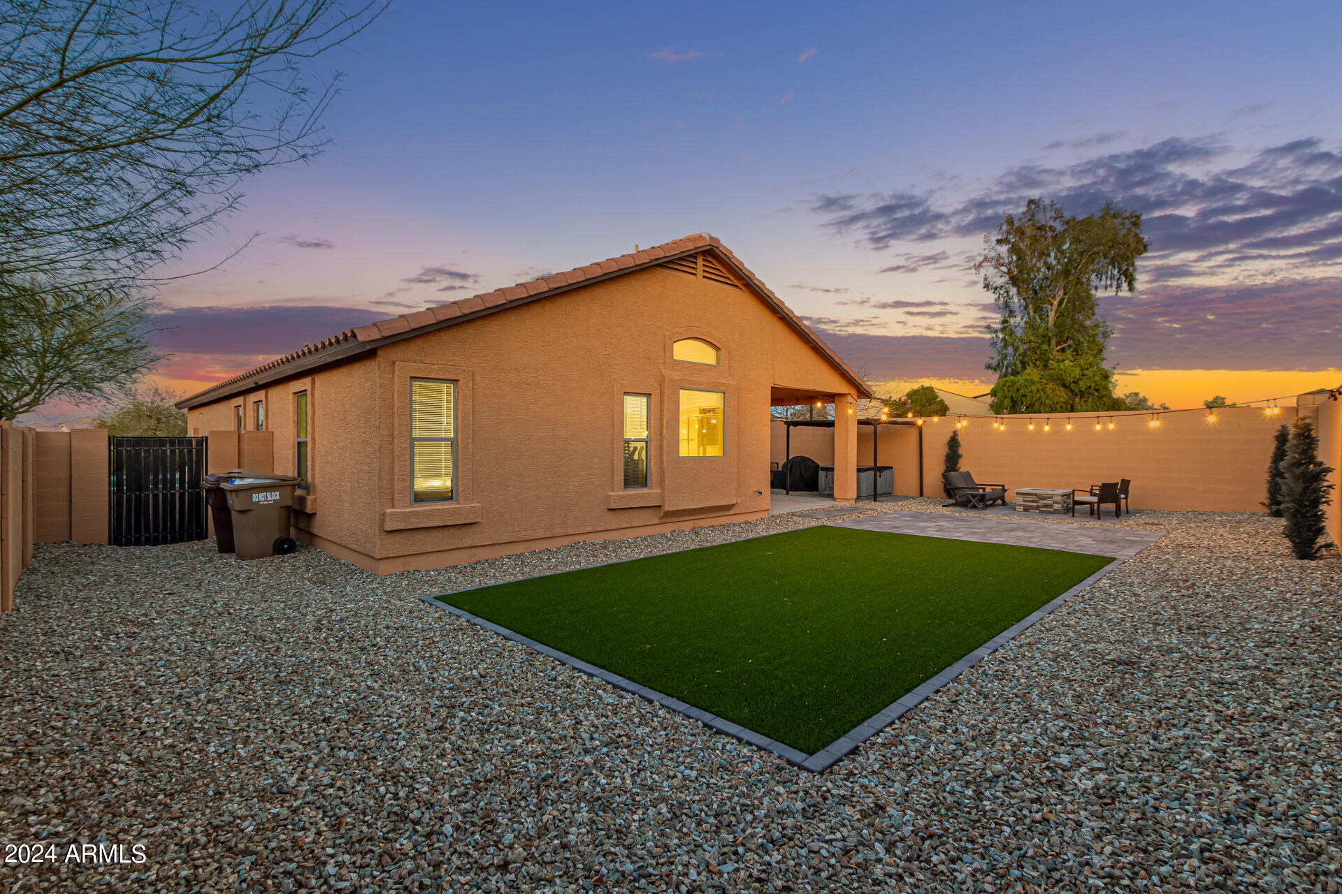 9707 W CARON Drive