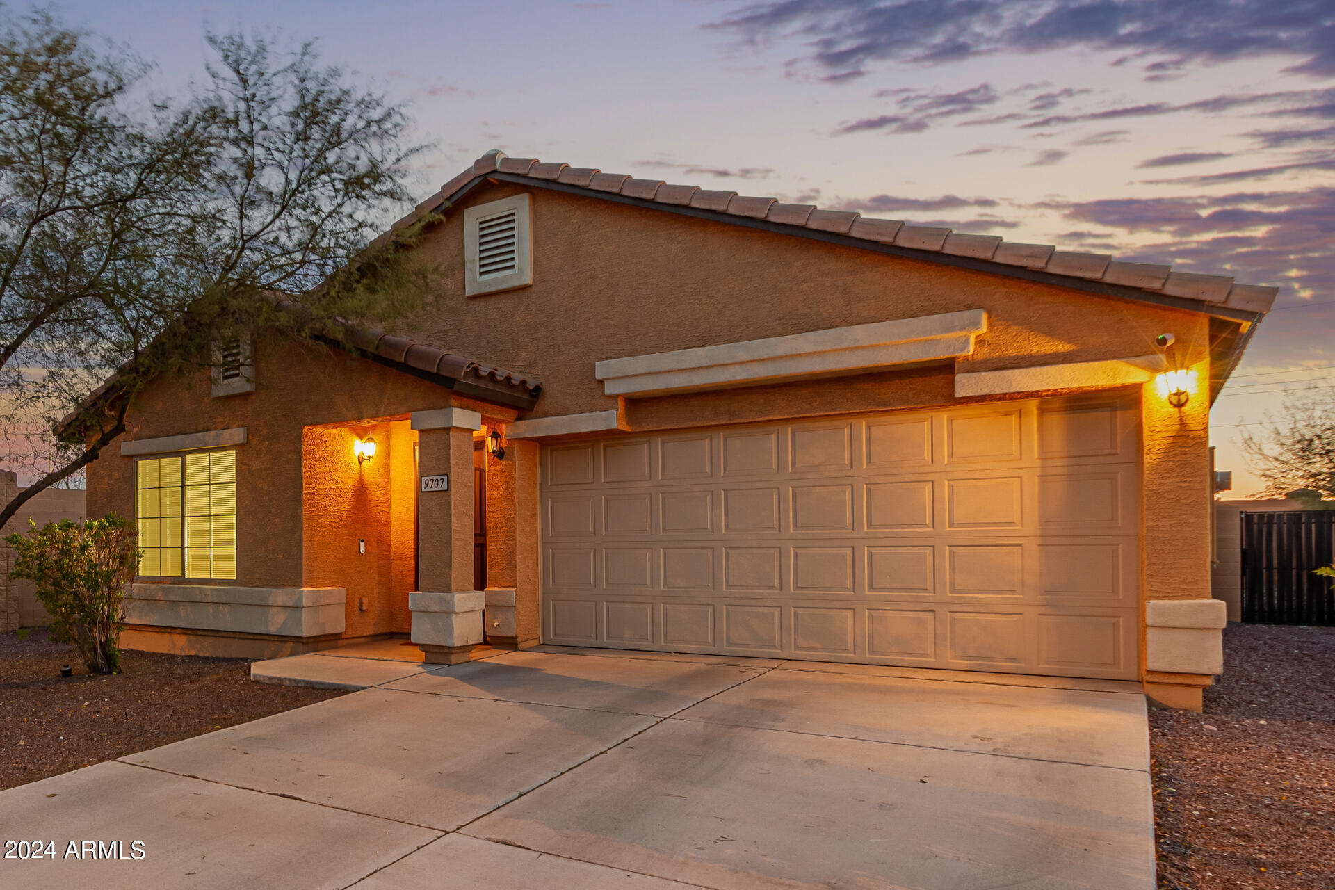 9707 W CARON Drive