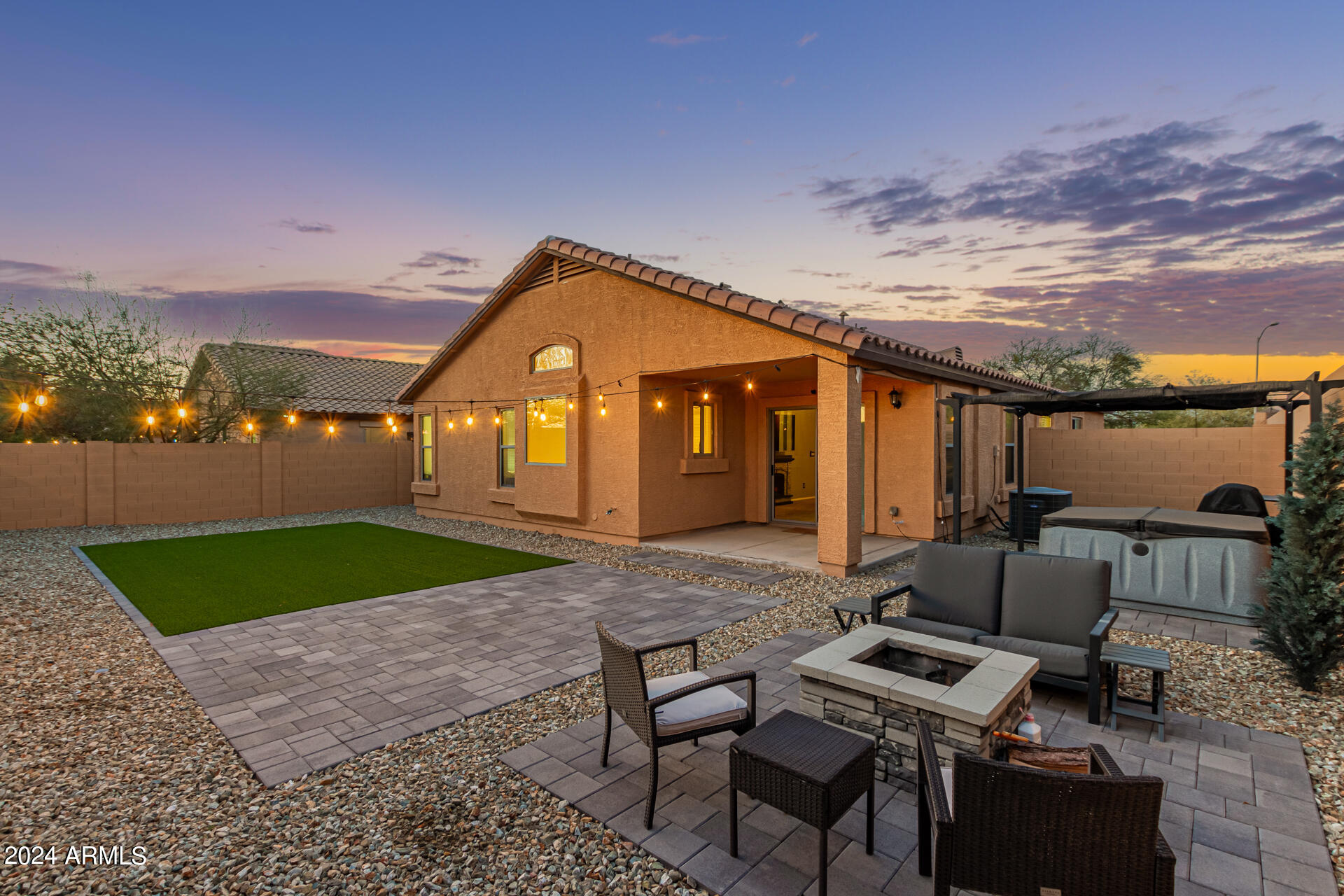 9707 W CARON Drive
