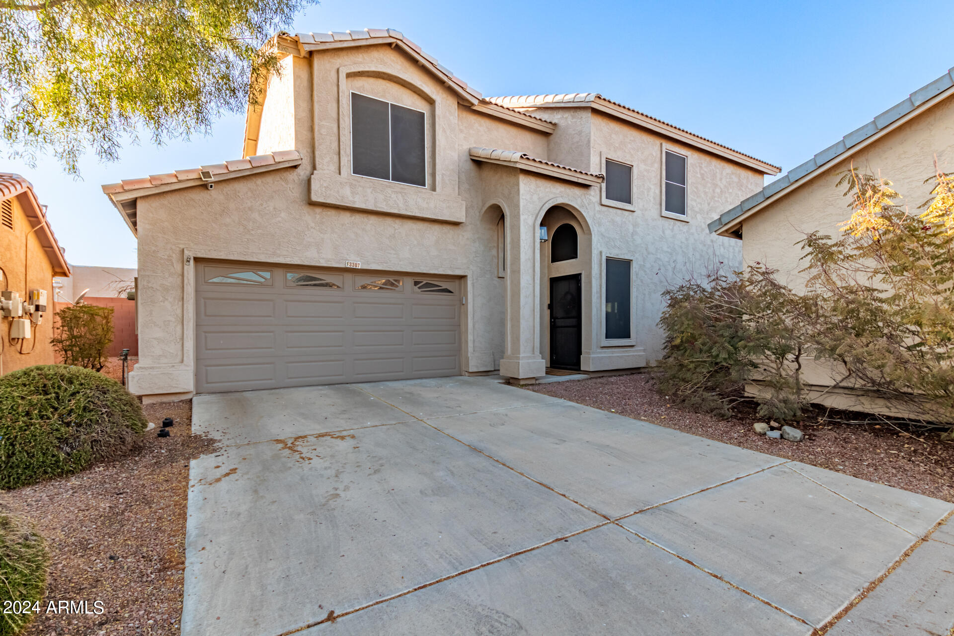 3307 E WALTANN Lane
