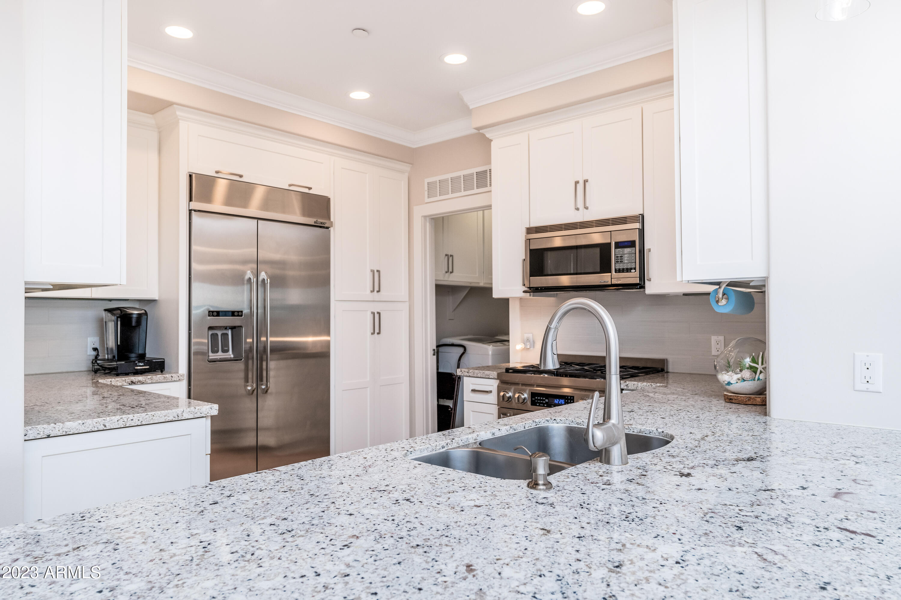 4805 N WOODMERE FAIRWAY -- # 3006