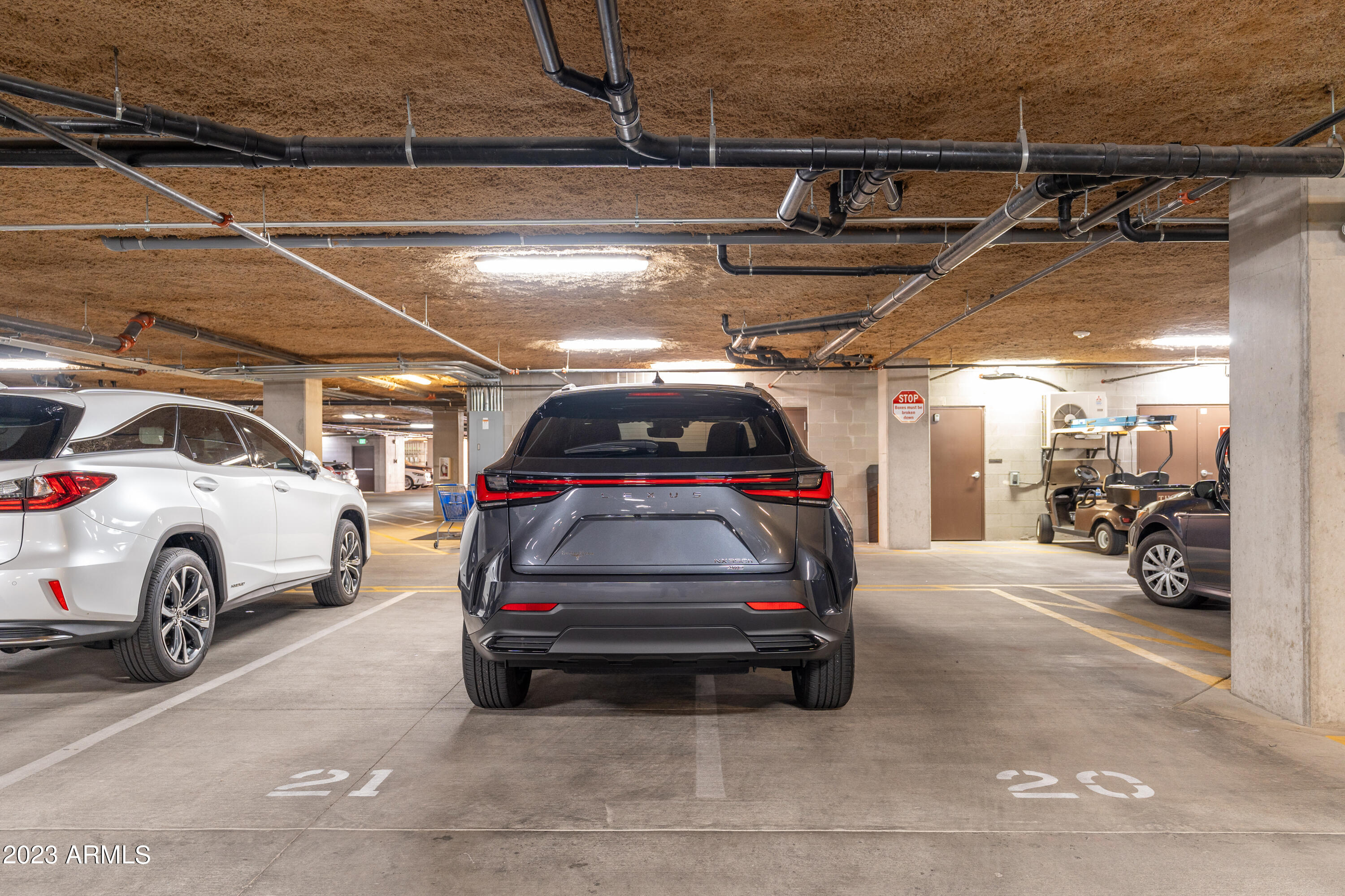 4805 N WOODMERE FAIRWAY -- # 3006