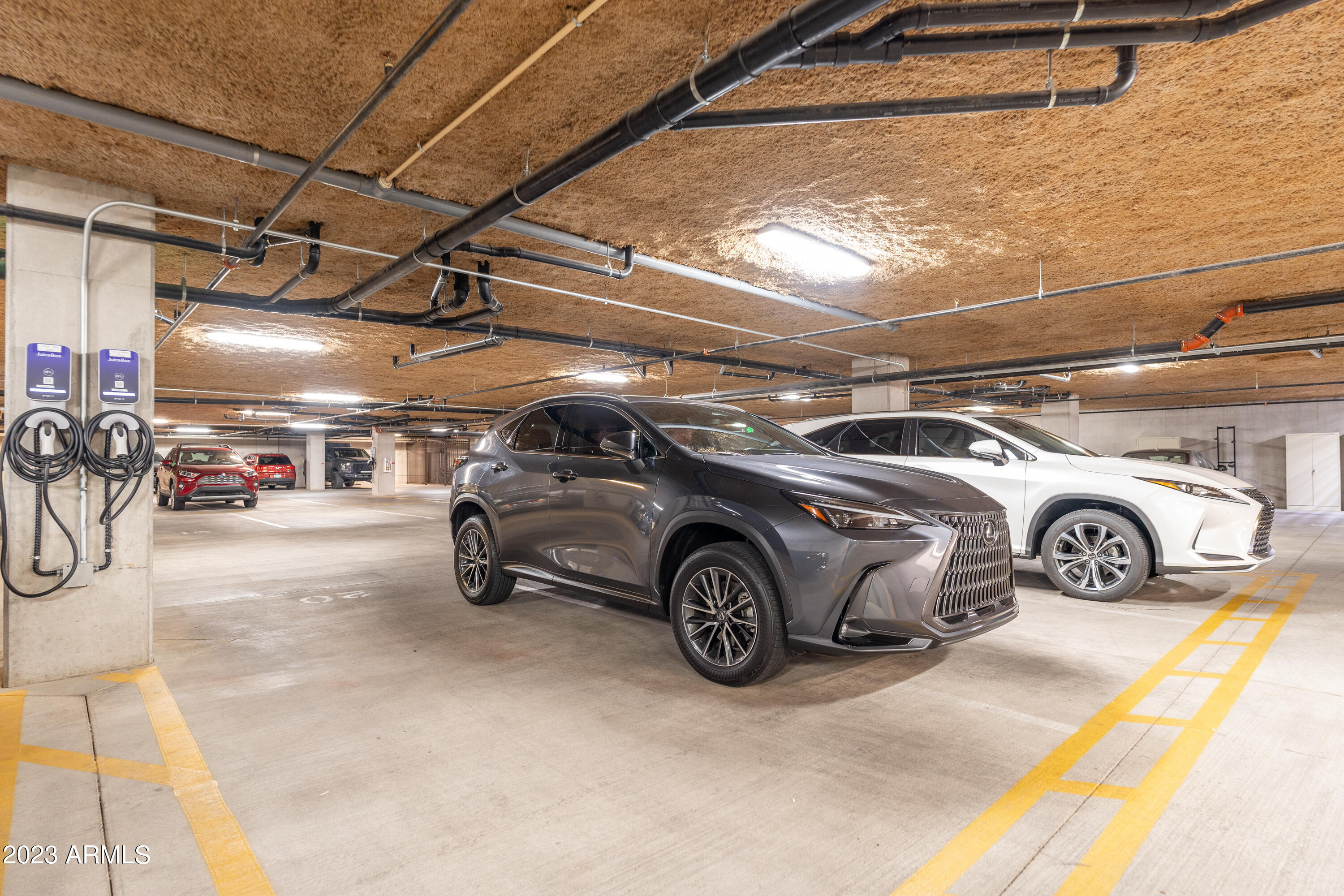 4805 N WOODMERE FAIRWAY -- # 3006