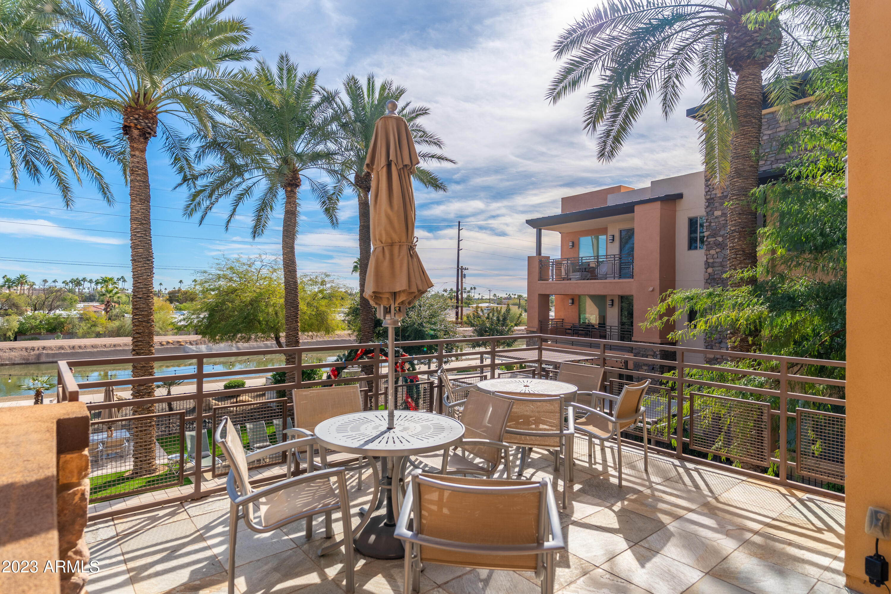 4805 N WOODMERE FAIRWAY -- # 3006