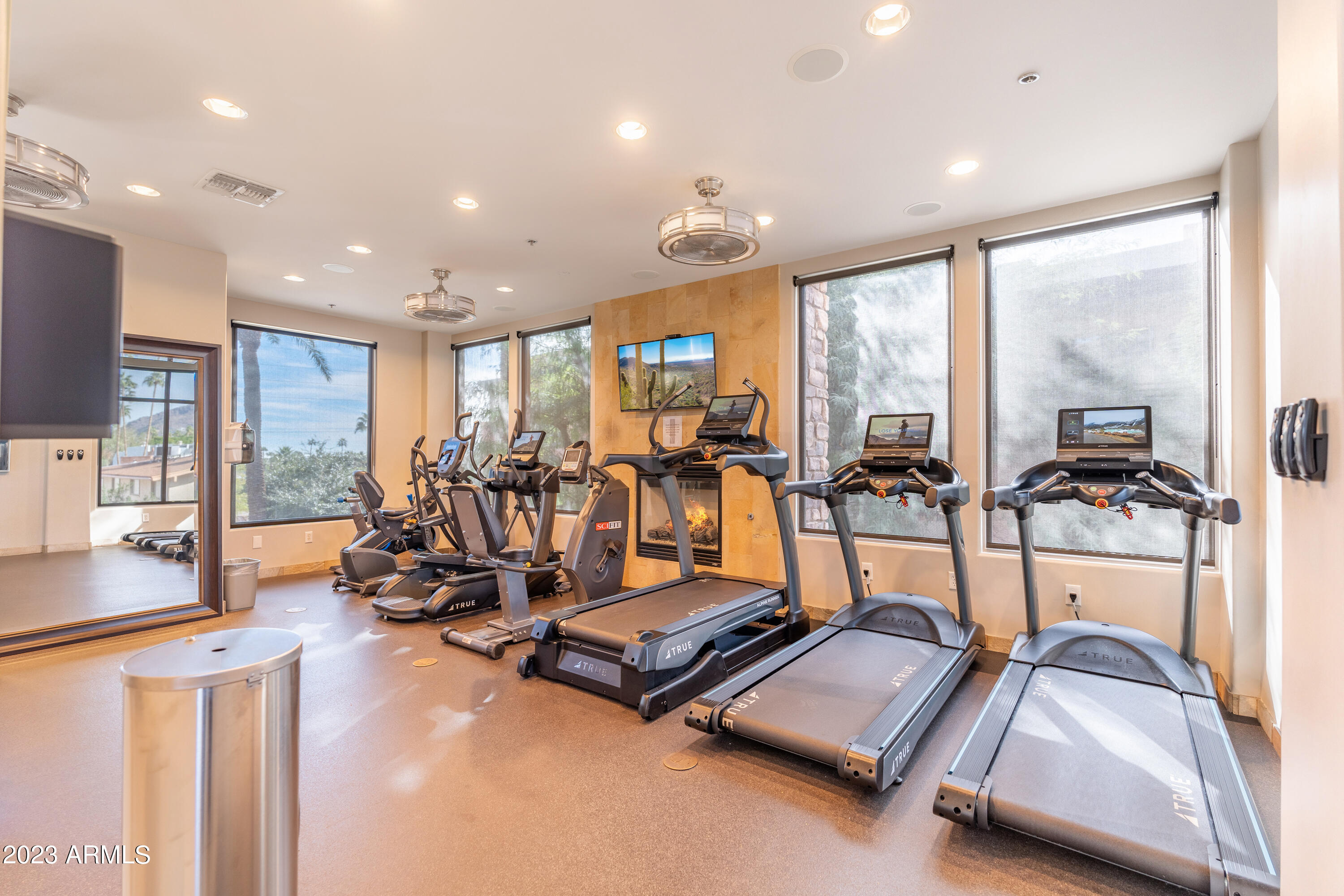 4805 N WOODMERE FAIRWAY -- # 3006