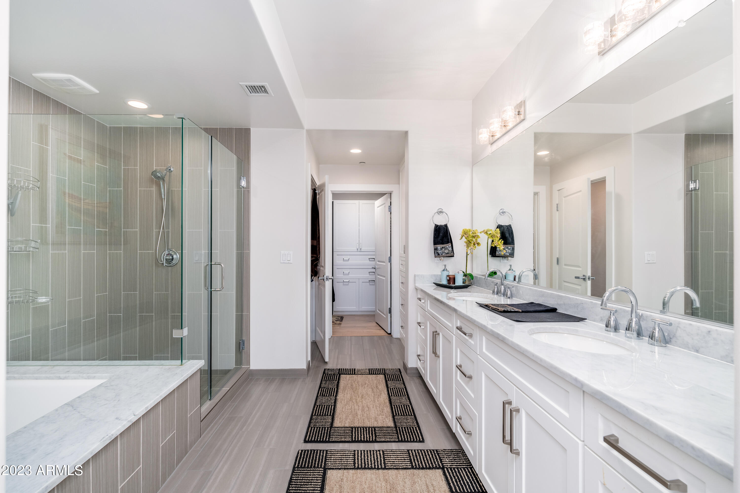 4805 N WOODMERE FAIRWAY -- # 3006