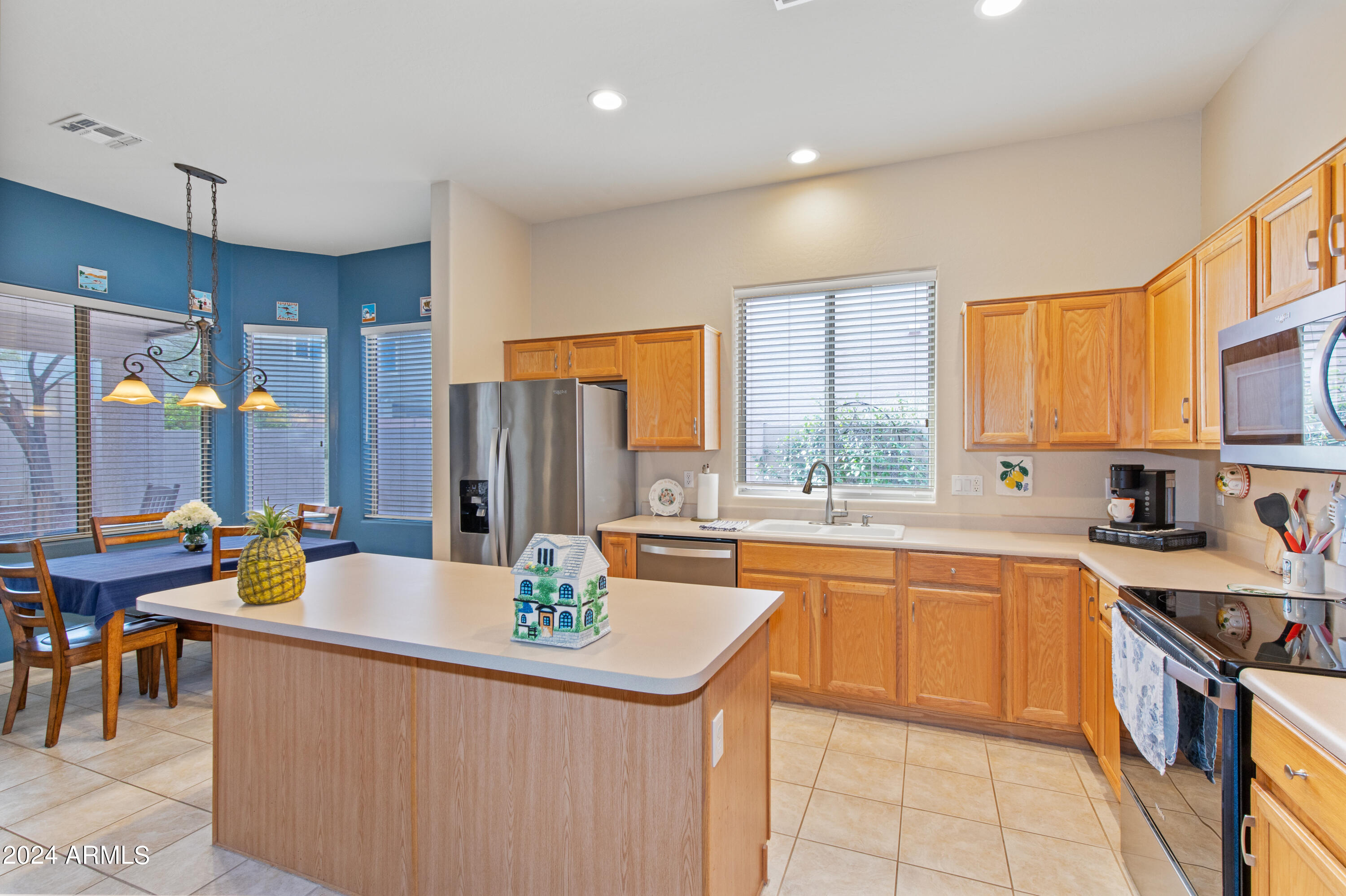 6889 W PASO Trail