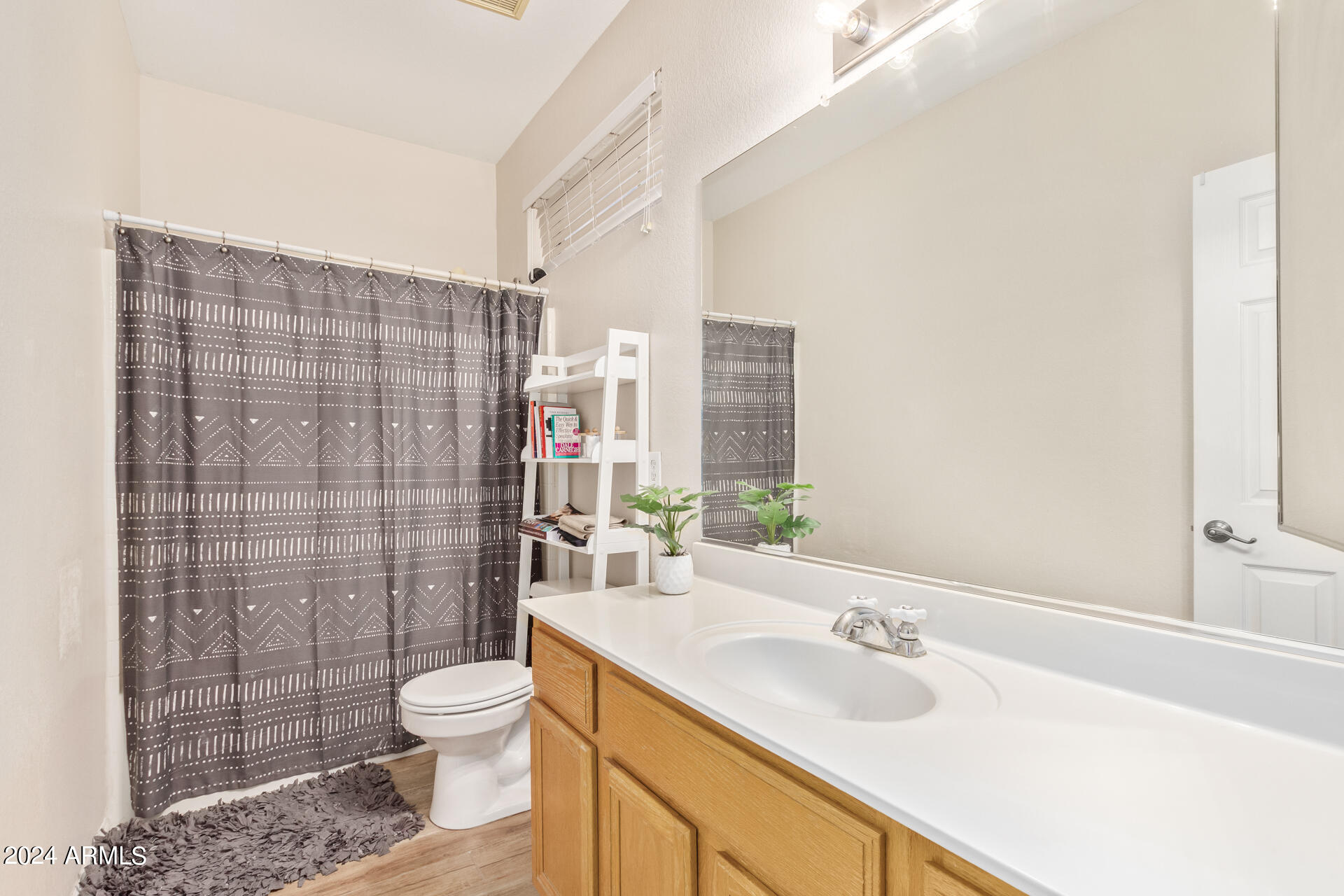 11529 W PICCADILLY Road