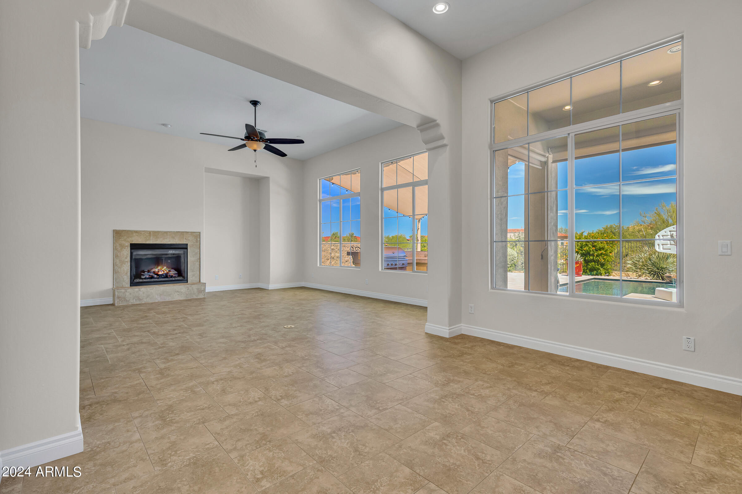 10998 E LOFTY POINT Road