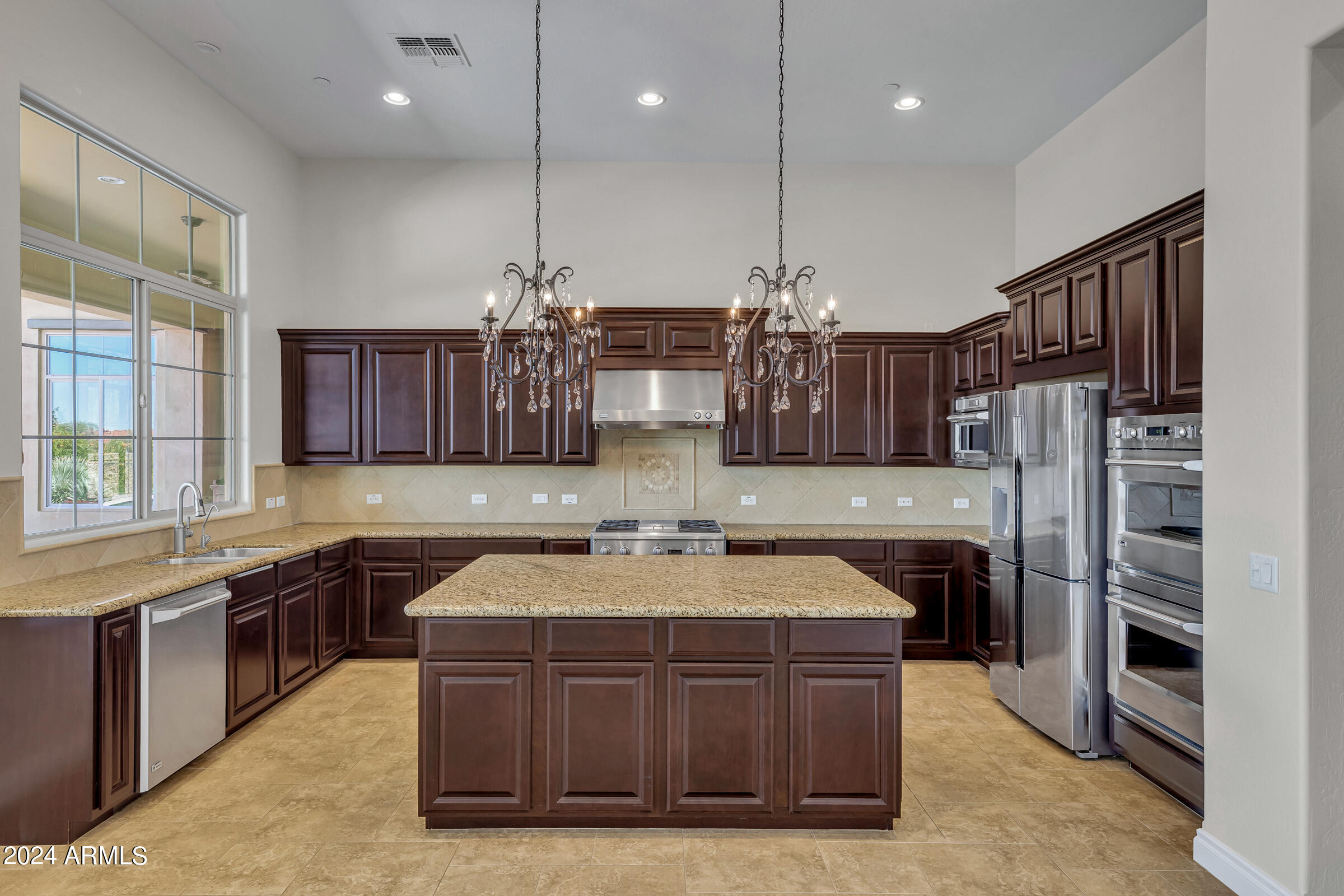 10998 E LOFTY POINT Road