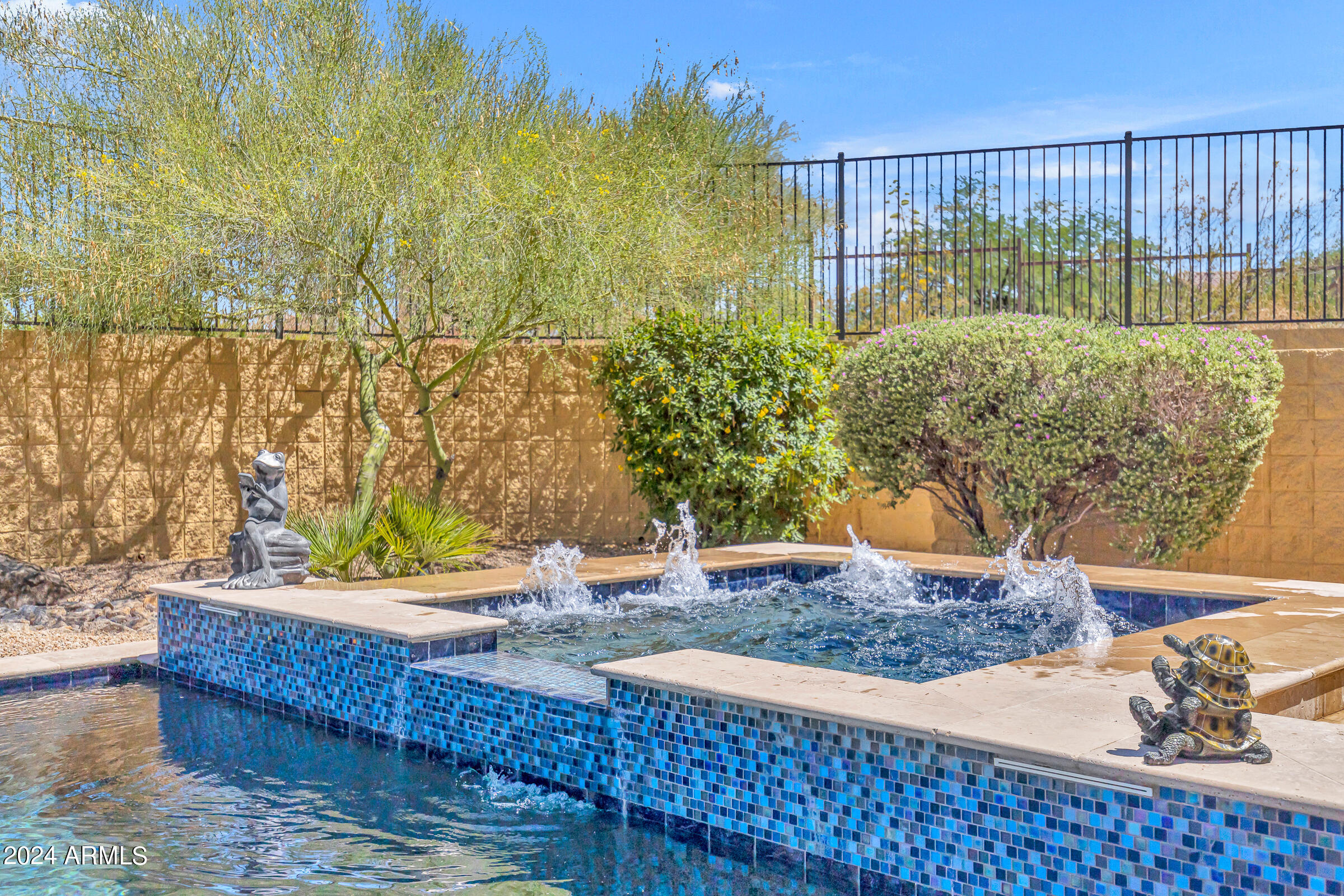 10998 E LOFTY POINT Road